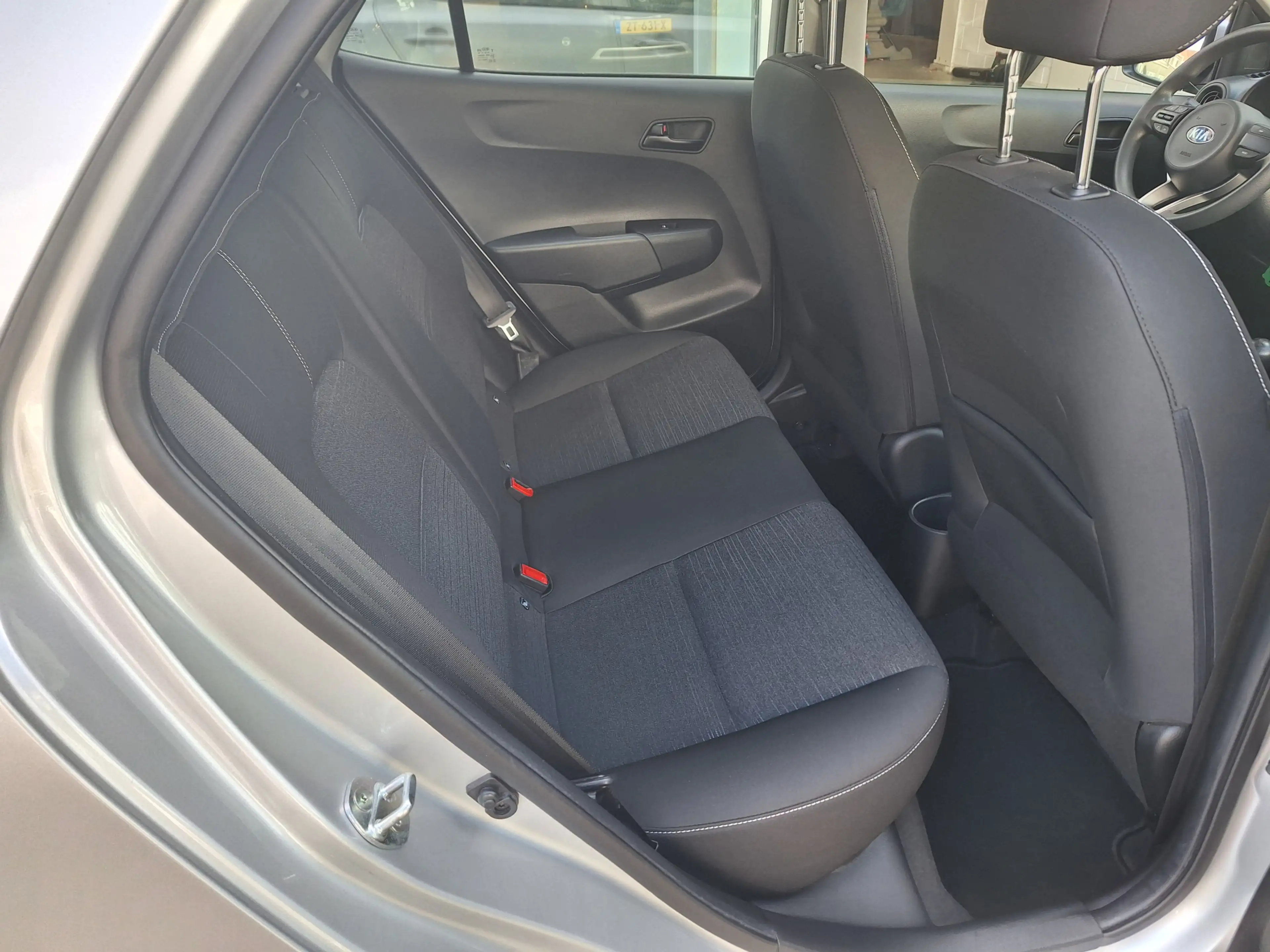 Kia Picanto 1.0 MPi ComfortPlusLine 5Drs /Camera/Navi/Apple/An — photo 32