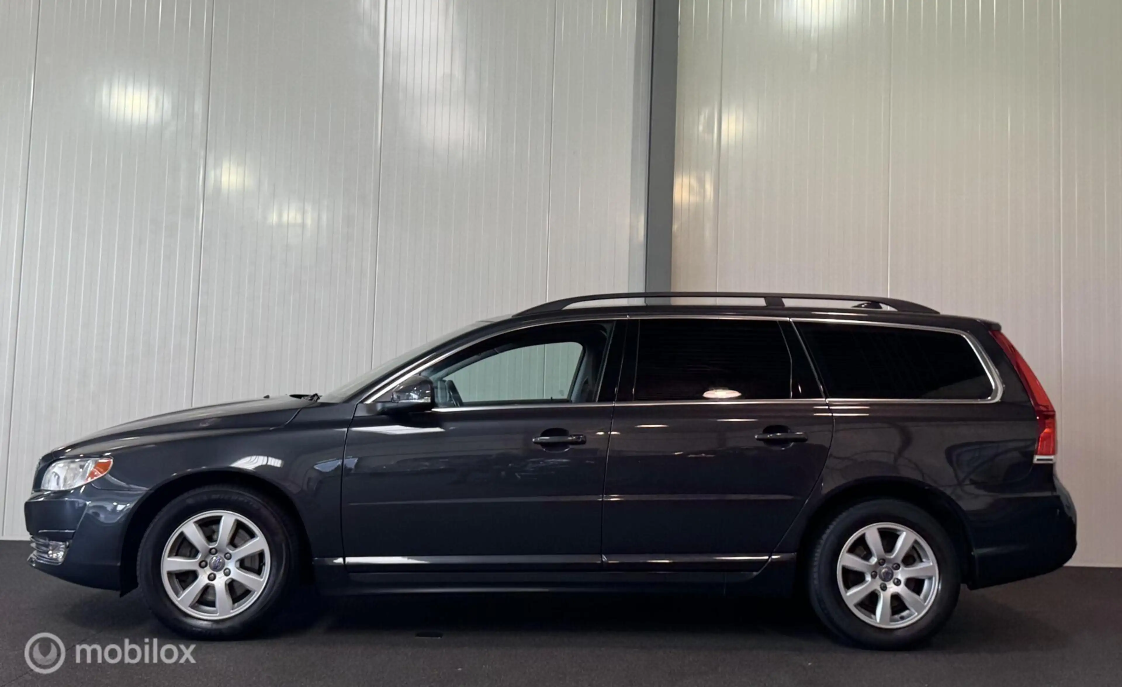 Volvo V70 2.0 D3 Momentum [ dealer historie trekhaak stoelve — photo 3