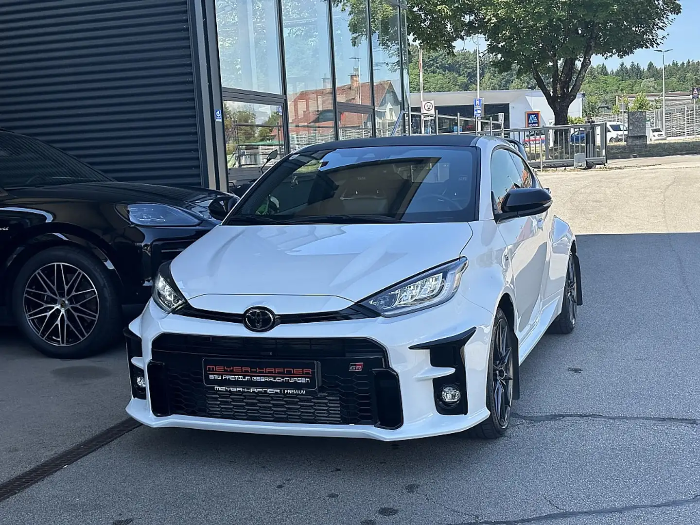 Toyota Yaris 1,6 Turbo GR High Performance Weiß - 2