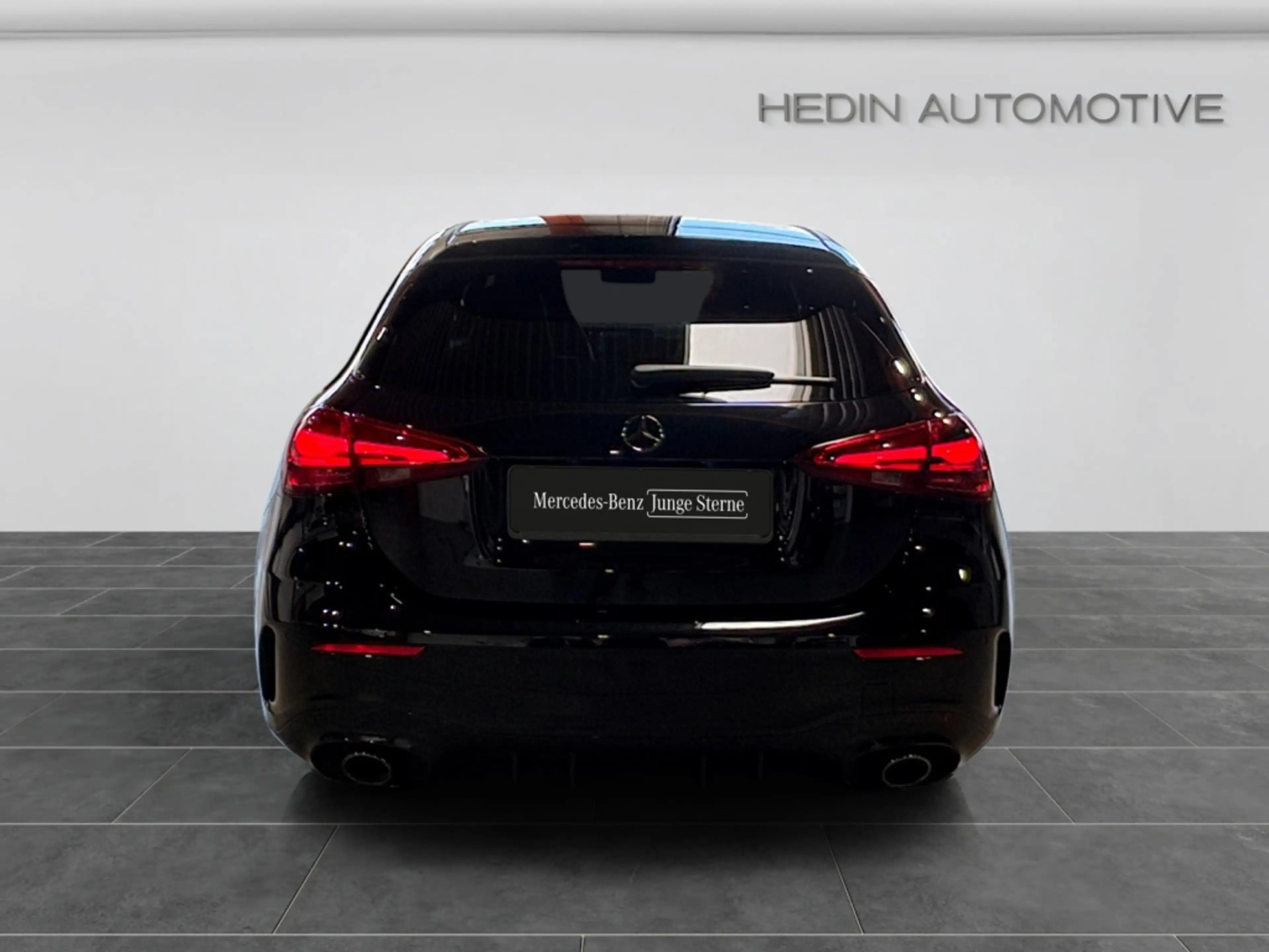 Mercedes-Benz A 35 AMG AMG A 35 4MATIC  Kompaktlimousine AMG|NIGHT|MBUX — photo 5