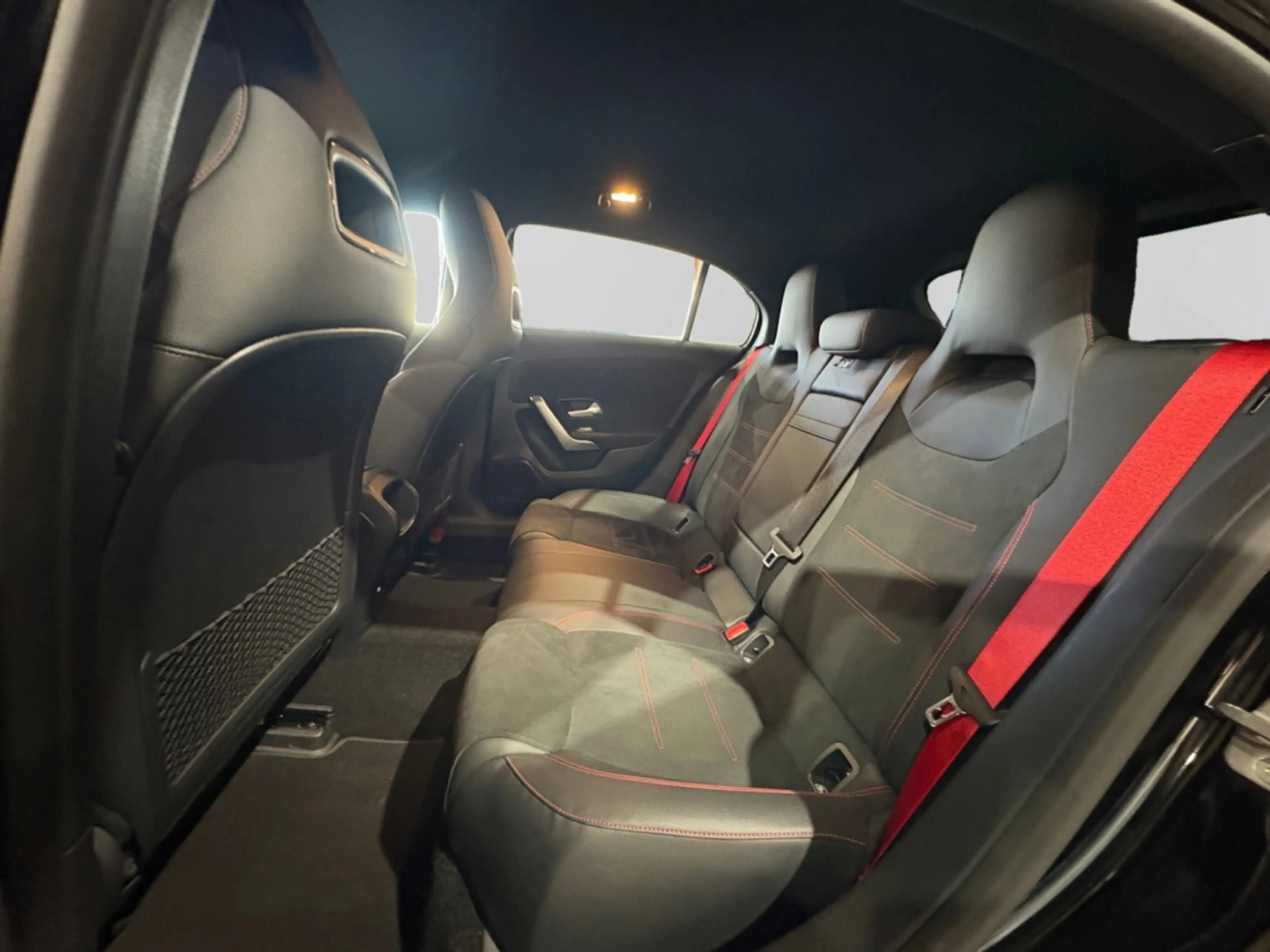 Mercedes-Benz A 35 AMG AMG A 35 4MATIC  Kompaktlimousine AMG|NIGHT|MBUX — photo 14