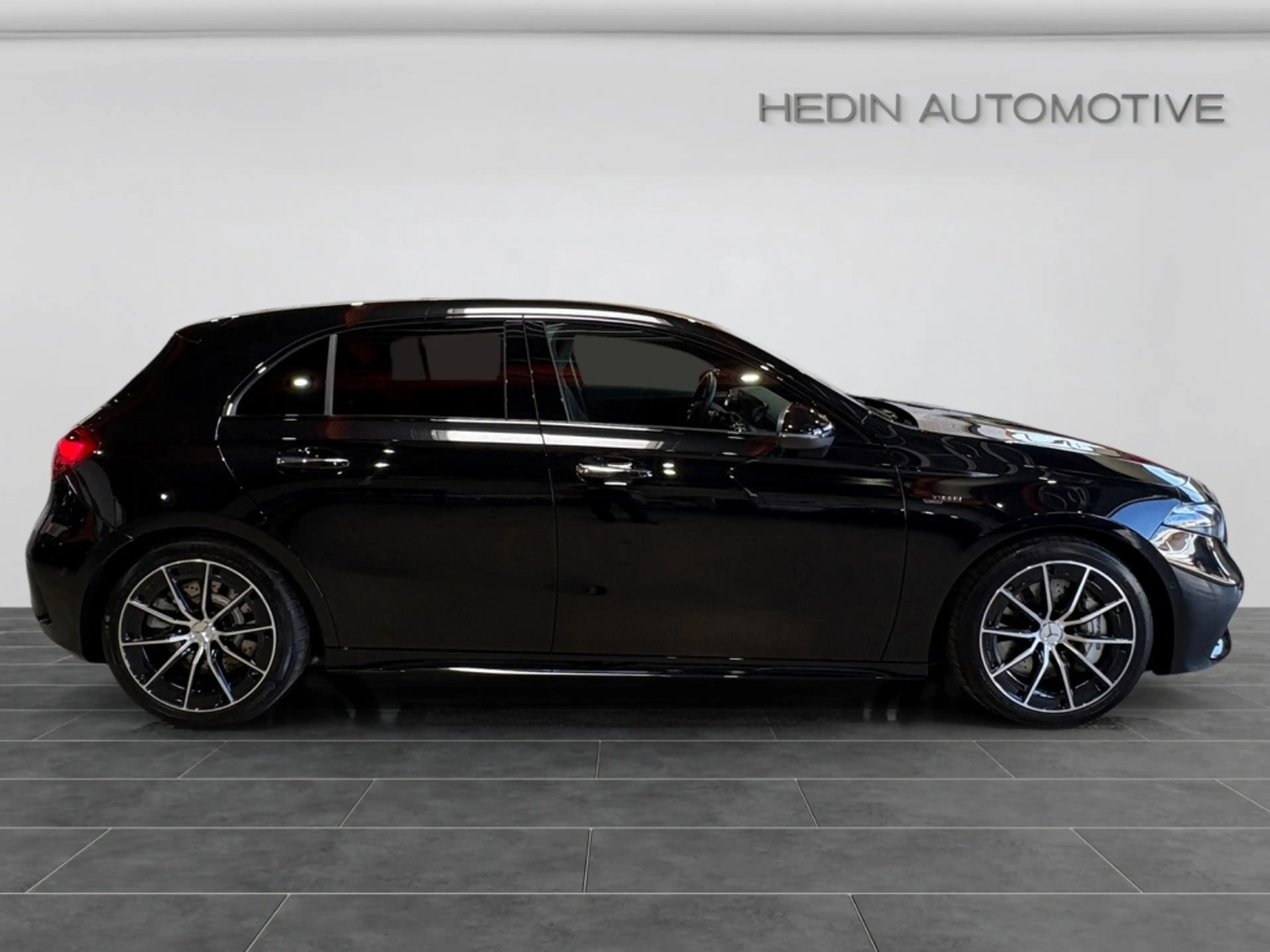 Mercedes-Benz A 35 AMG AMG A 35 4MATIC  Kompaktlimousine AMG|NIGHT|MBUX — photo 7