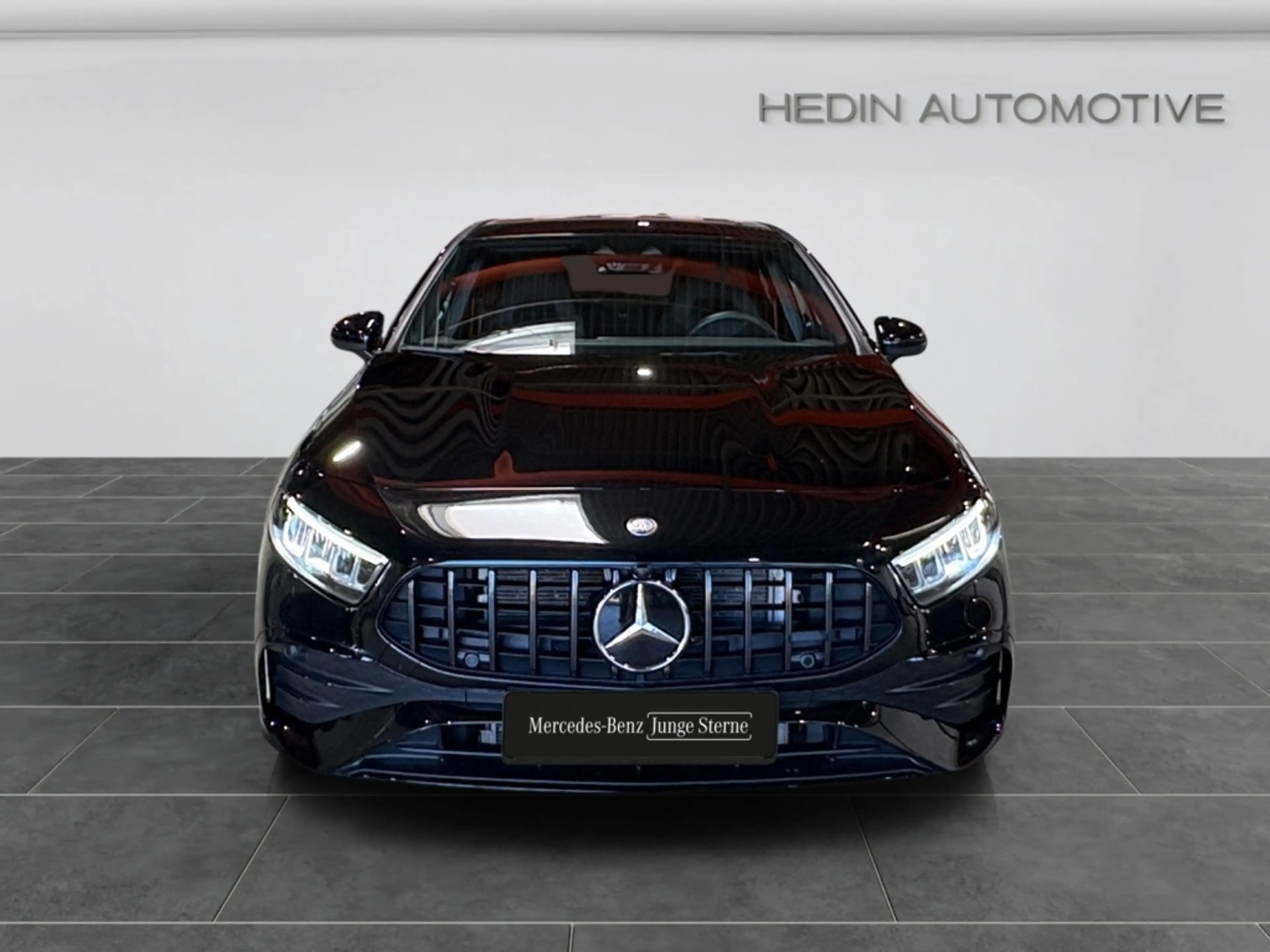 Mercedes-Benz A 35 AMG AMG A 35 4MATIC  Kompaktlimousine AMG|NIGHT|MBUX — photo 9