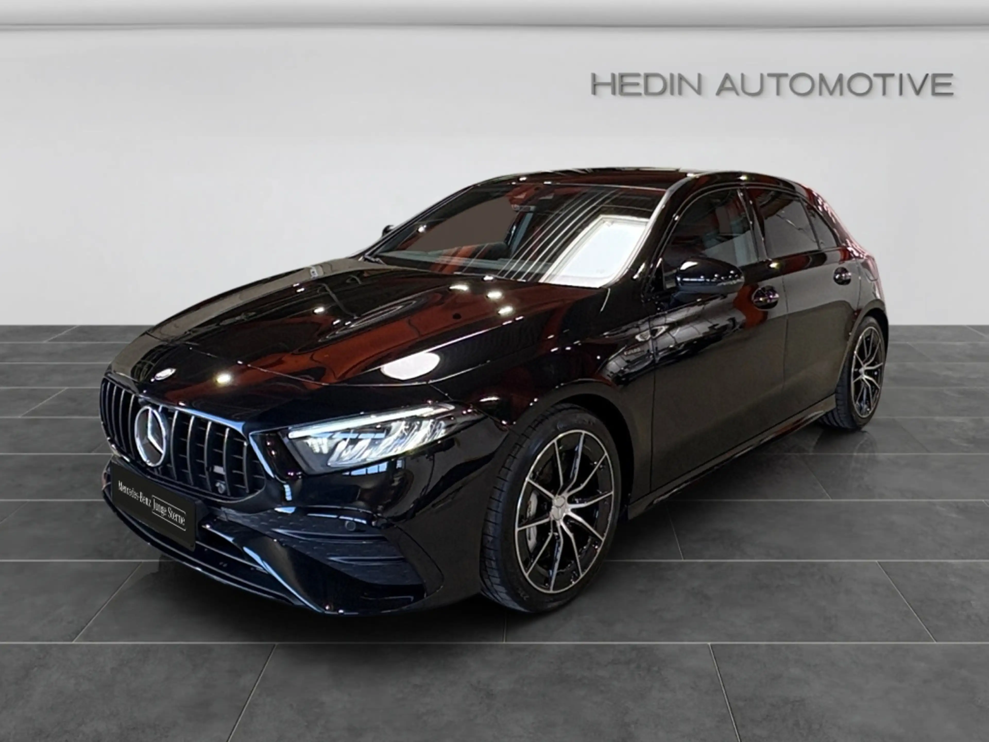 Mercedes-Benz A 35 AMG AMG A 35 4MATIC  Kompaktlimousine AMG|NIGHT|MBUX — photo 2