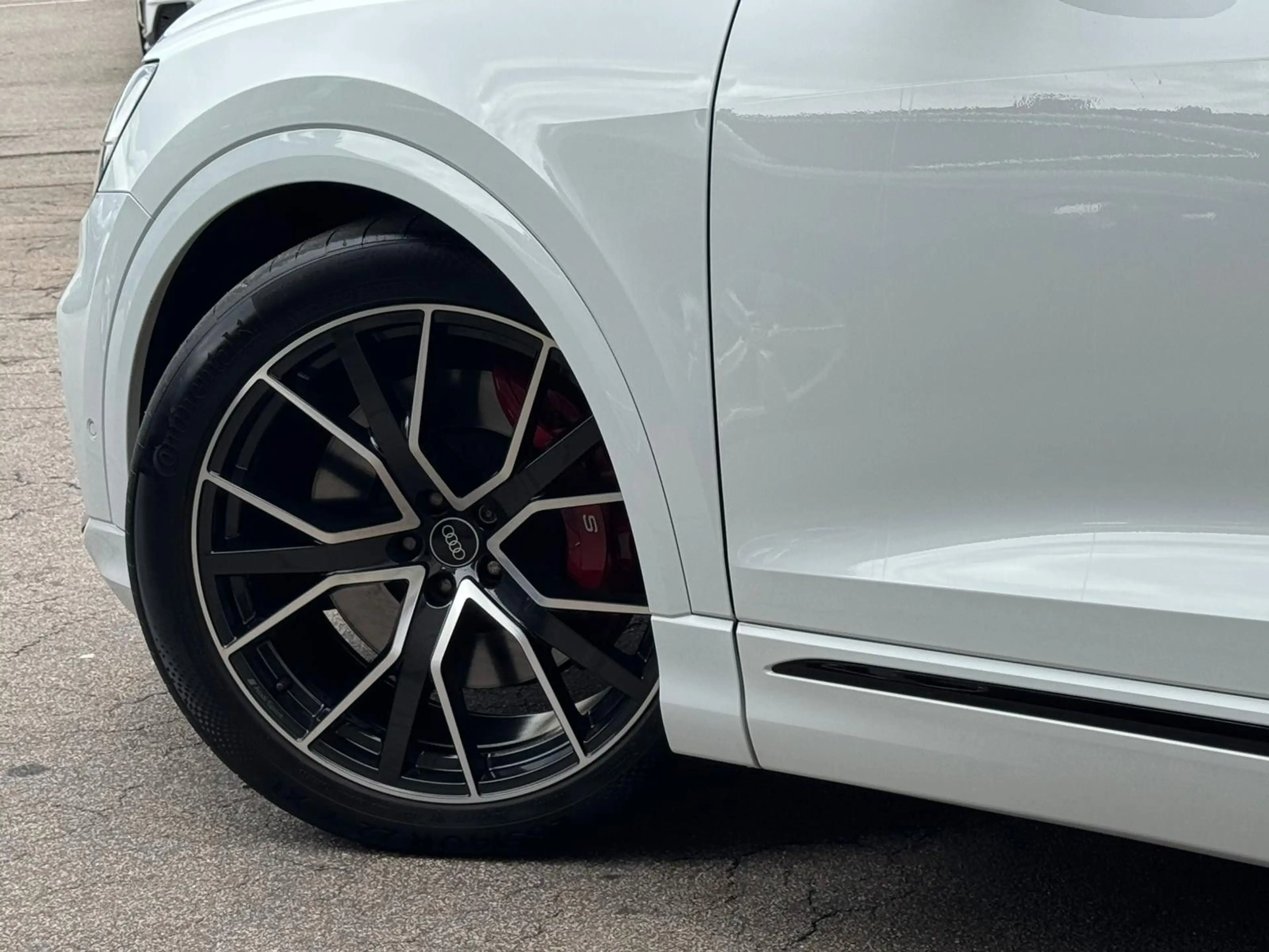 Audi SQ8 4.0TDI B&O NACHT SOFT PANO HUD STAND-HZ AHK — photo 12