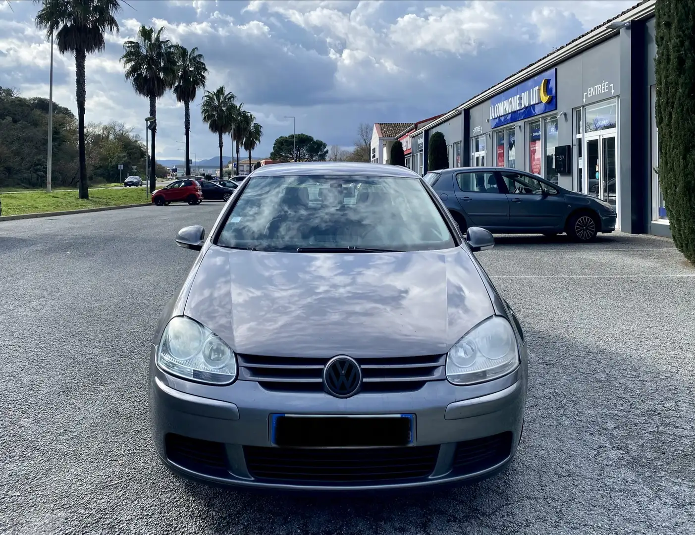 Volkswagen Golf 1.6 16S FSI Confort - 2