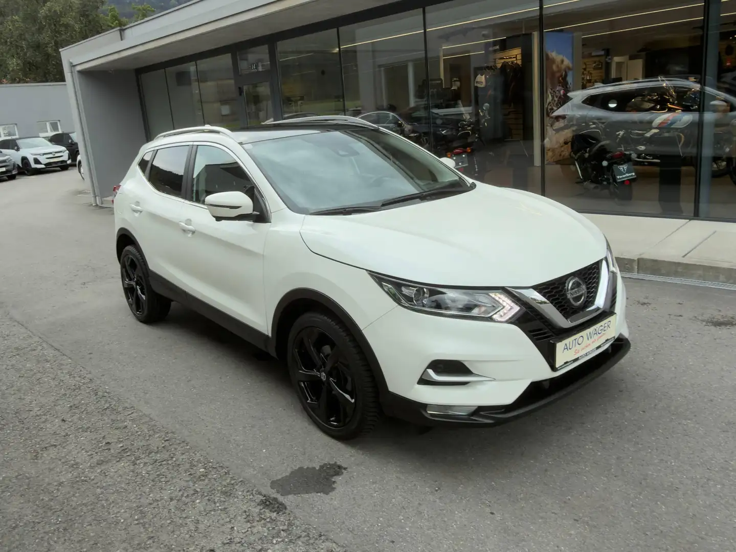 Nissan Qashqai Weiß - 1