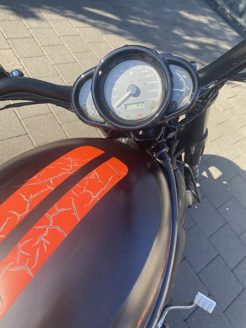 Harley-Davidson VRSC V-Rod - 1