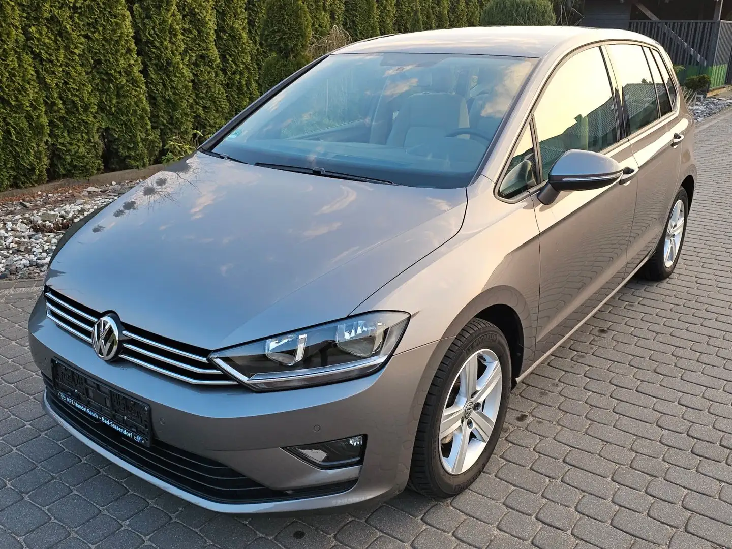 Volkswagen Golf Sportsvan VII Comfortline BMT/Start-Stopp Gris - 1