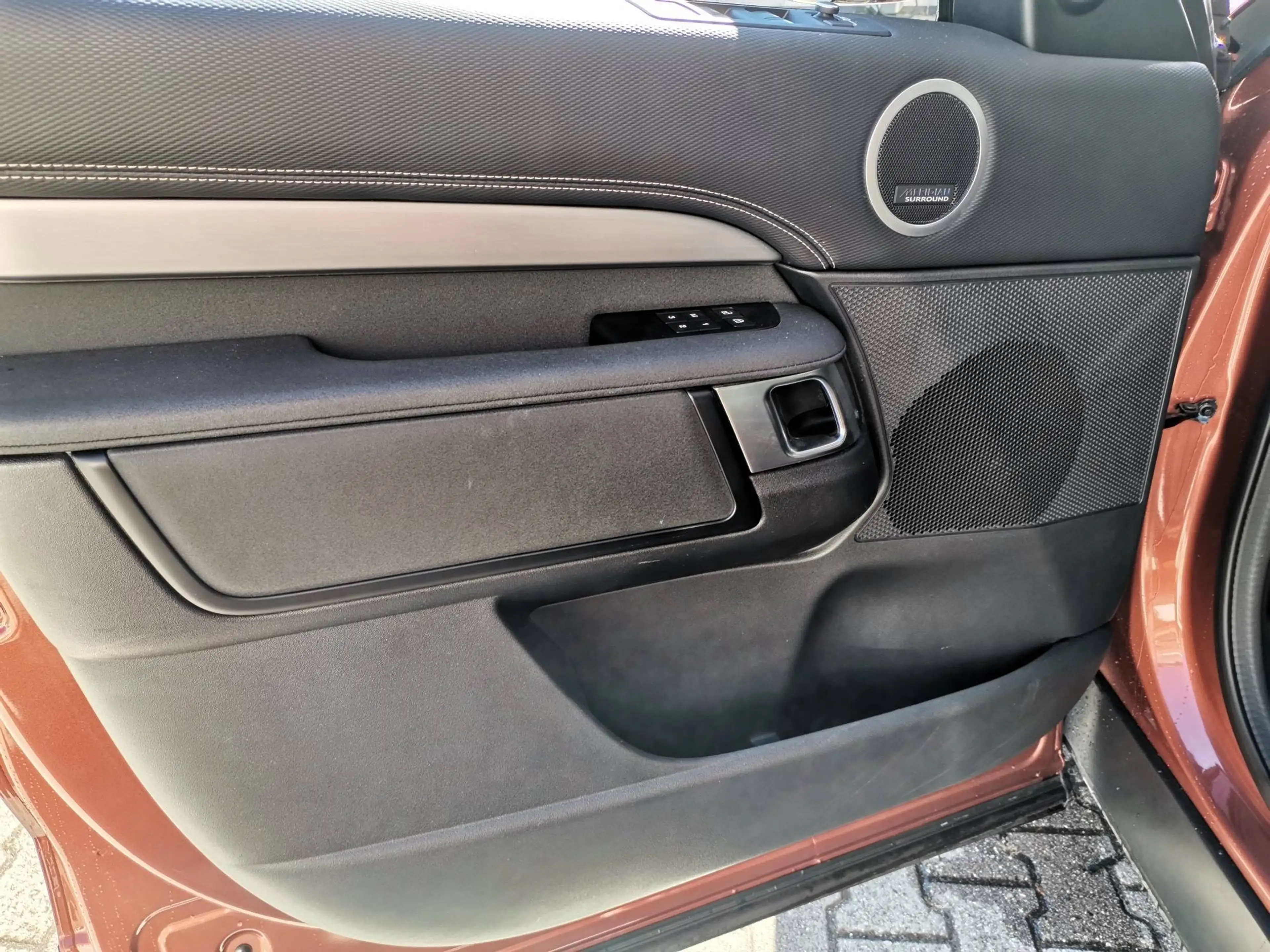 Land Rover Discovery P360 R-Dynamic HSE*7-Sitzer*Pano*22"Räder — photo 11