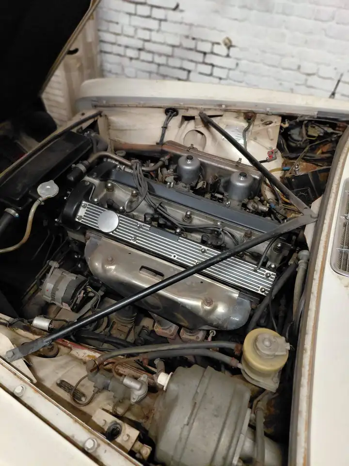 Jaguar XJ6 2.8, foto 3