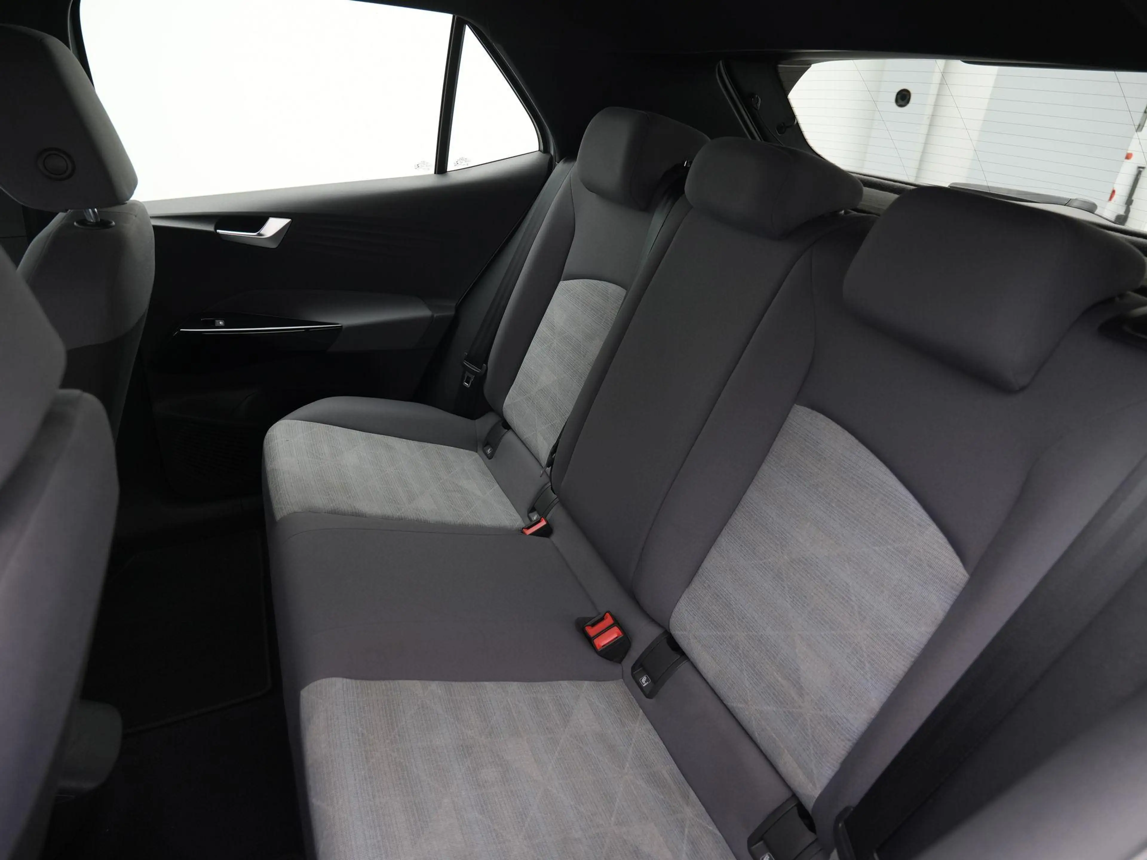 Volkswagen ID.3 Pro 58 kWh 145pk | Navigatiesysteem | Adaptive Cru — photo 9