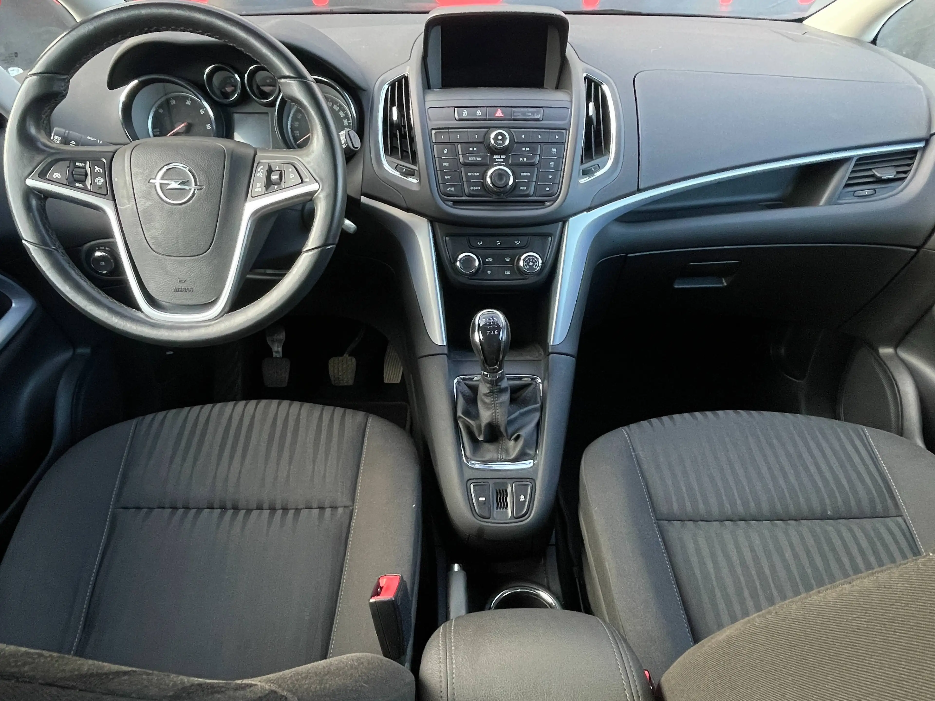 Opel Zafira Tourer Edition 1,6*7 Sitze*Navi — photo 8