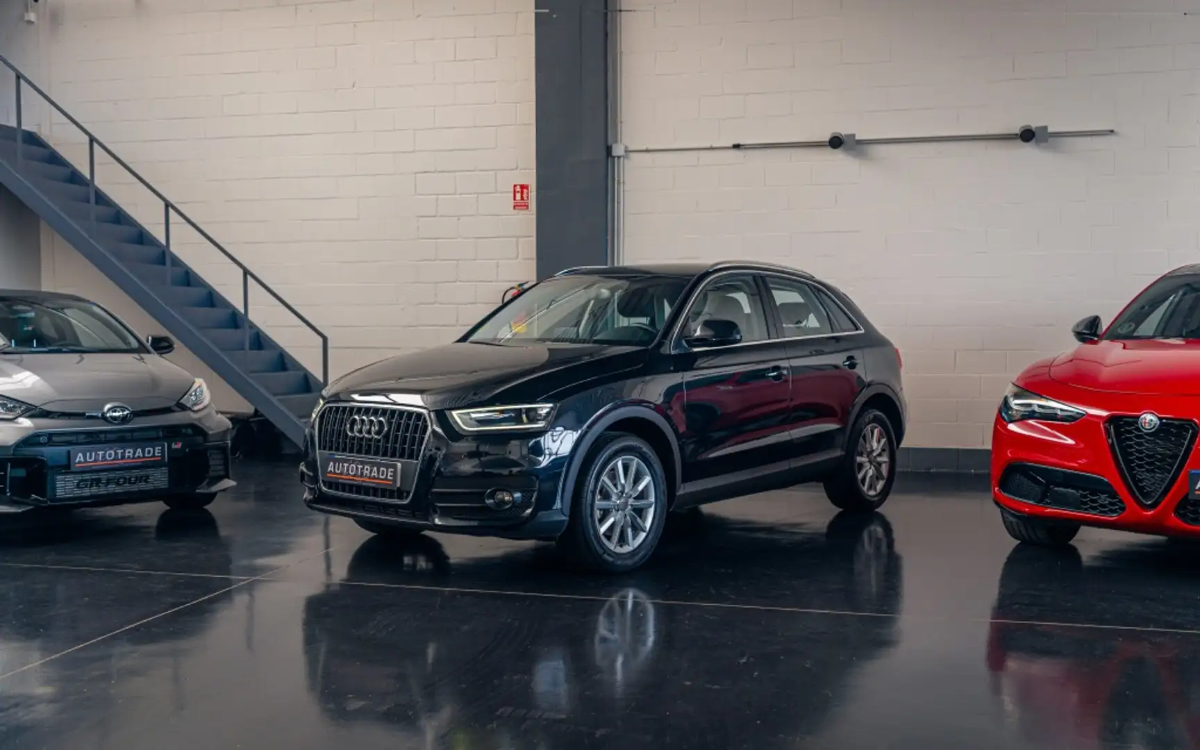 Audi Q3 2.0TDI Ambiente Negro - 1