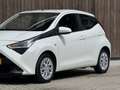 Toyota Aygo 1.0 VVT-i x-play / AUTOMAAT / CAMERA / Wit - thumbnail 3