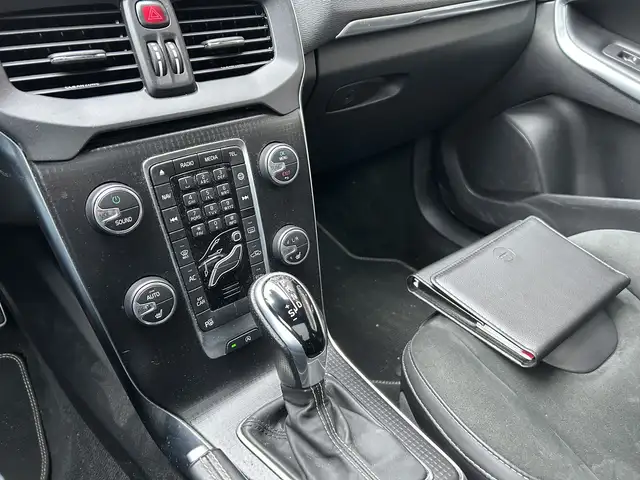 Volvo V40 view 7