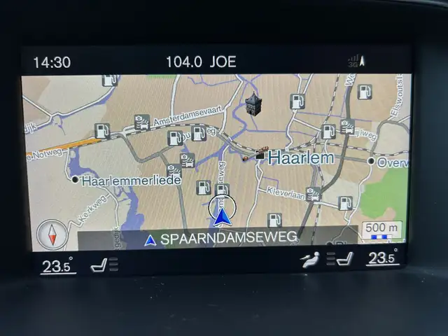 Volvo V40 view 9