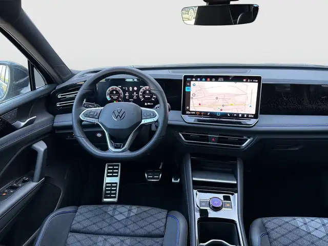 Volkswagen Tiguan view 11