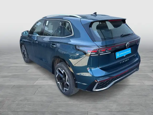 Volkswagen Tiguan view 5