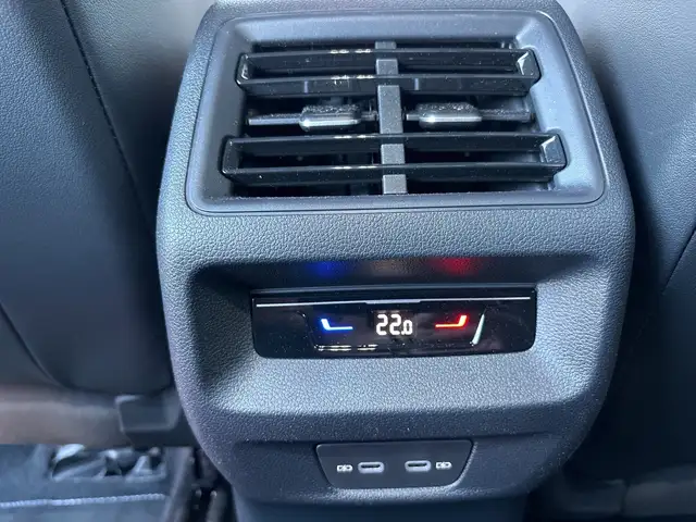 Volkswagen Tiguan view 14
