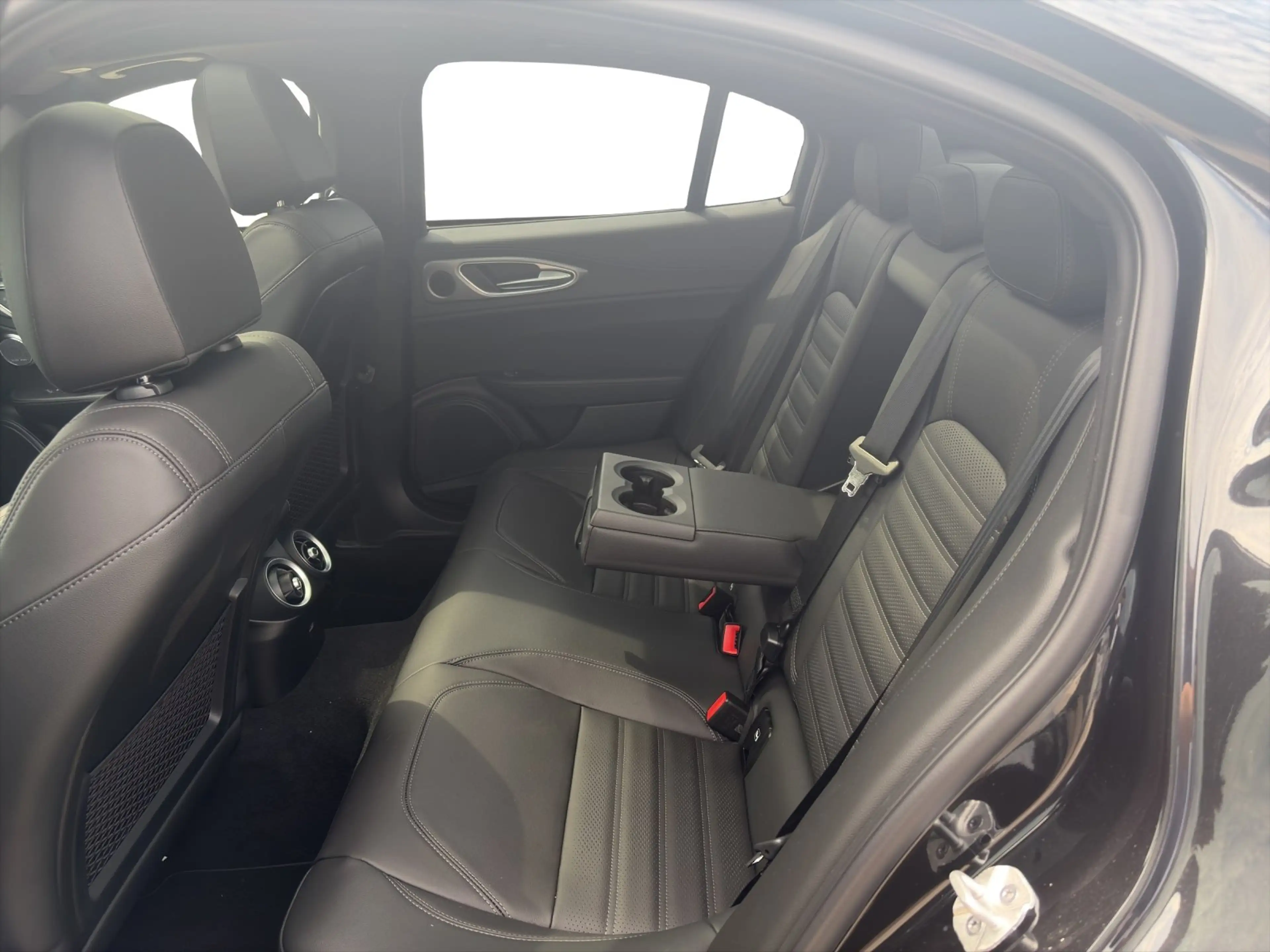 Alfa Romeo Giulia 2.2 Diesel Veloce Q4 *PANORAMA*TECHNOLOGIE — photo 14