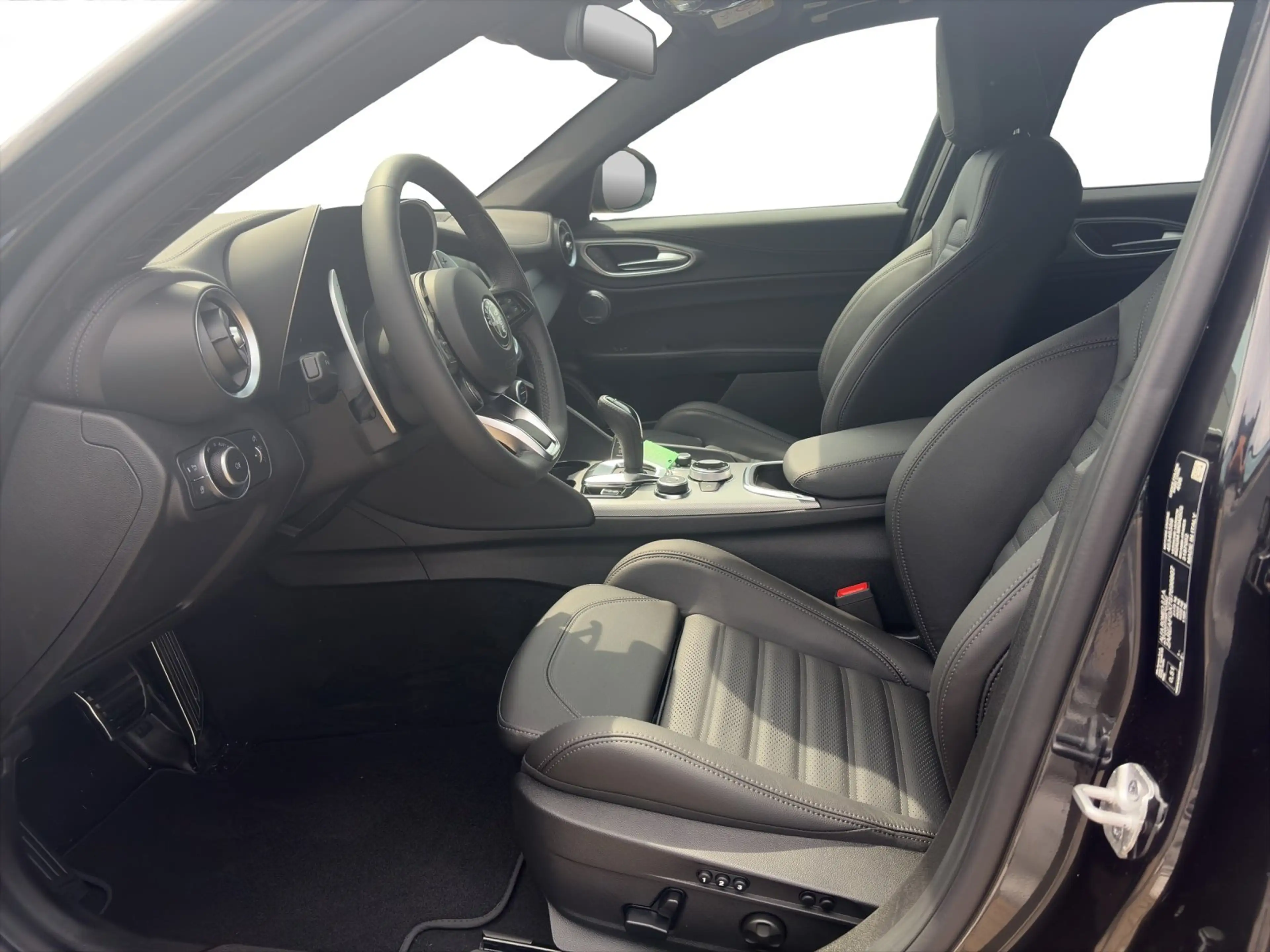 Alfa Romeo Giulia 2.2 Diesel Veloce Q4 *PANORAMA*TECHNOLOGIE — photo 11
