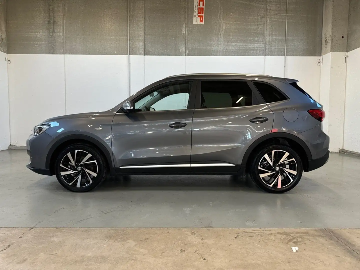 MG ZS Hybrid+ 1.5 Hybrid+ Luxury Gris - 2