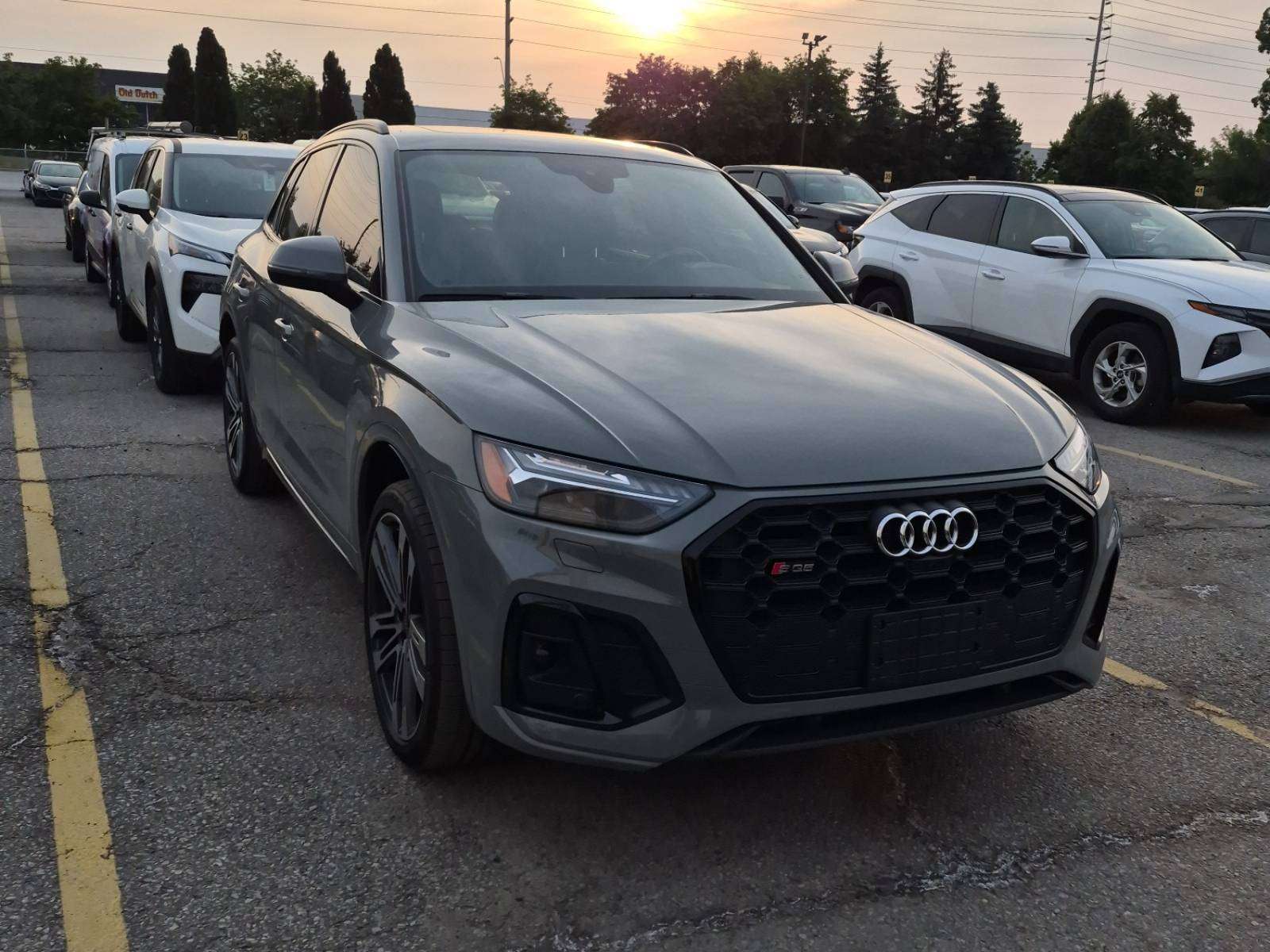 2021 Audi SQ5 TECHNIK | AWD | SUNROOF | NAV | CLEAN CARFAX |