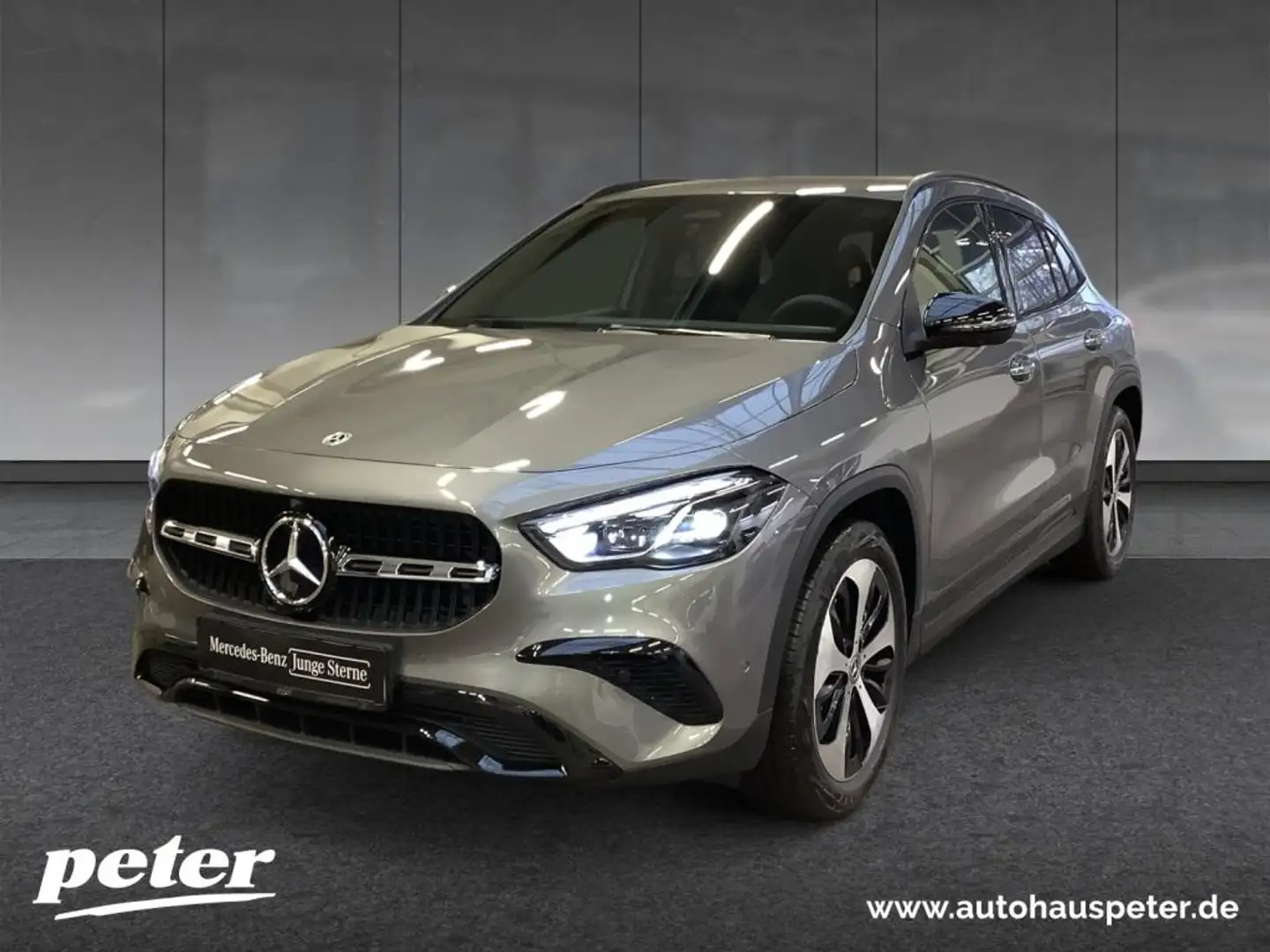 Mercedes-Benz GLA 220 4MATIC +NIGHT+MULTIBEAM+MBUX+19"+8G-DCT+ Grau - 1
