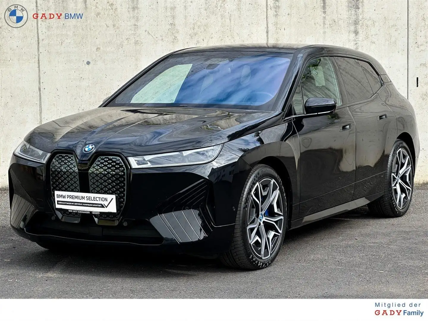 BMW iX xDrive50 Schwarz - 1