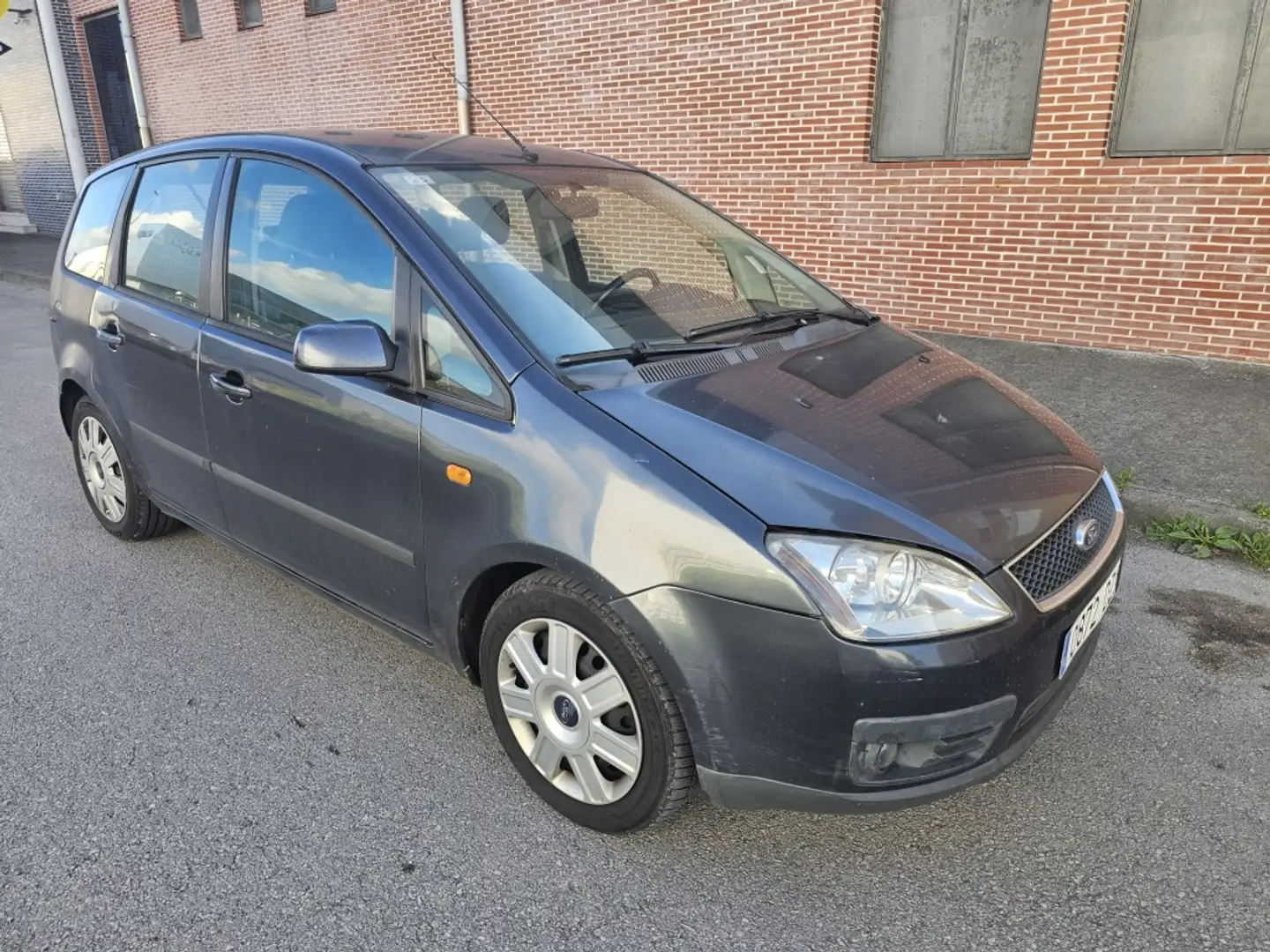 Ford Focus C-Max 1.8TDci Trend siva - 1