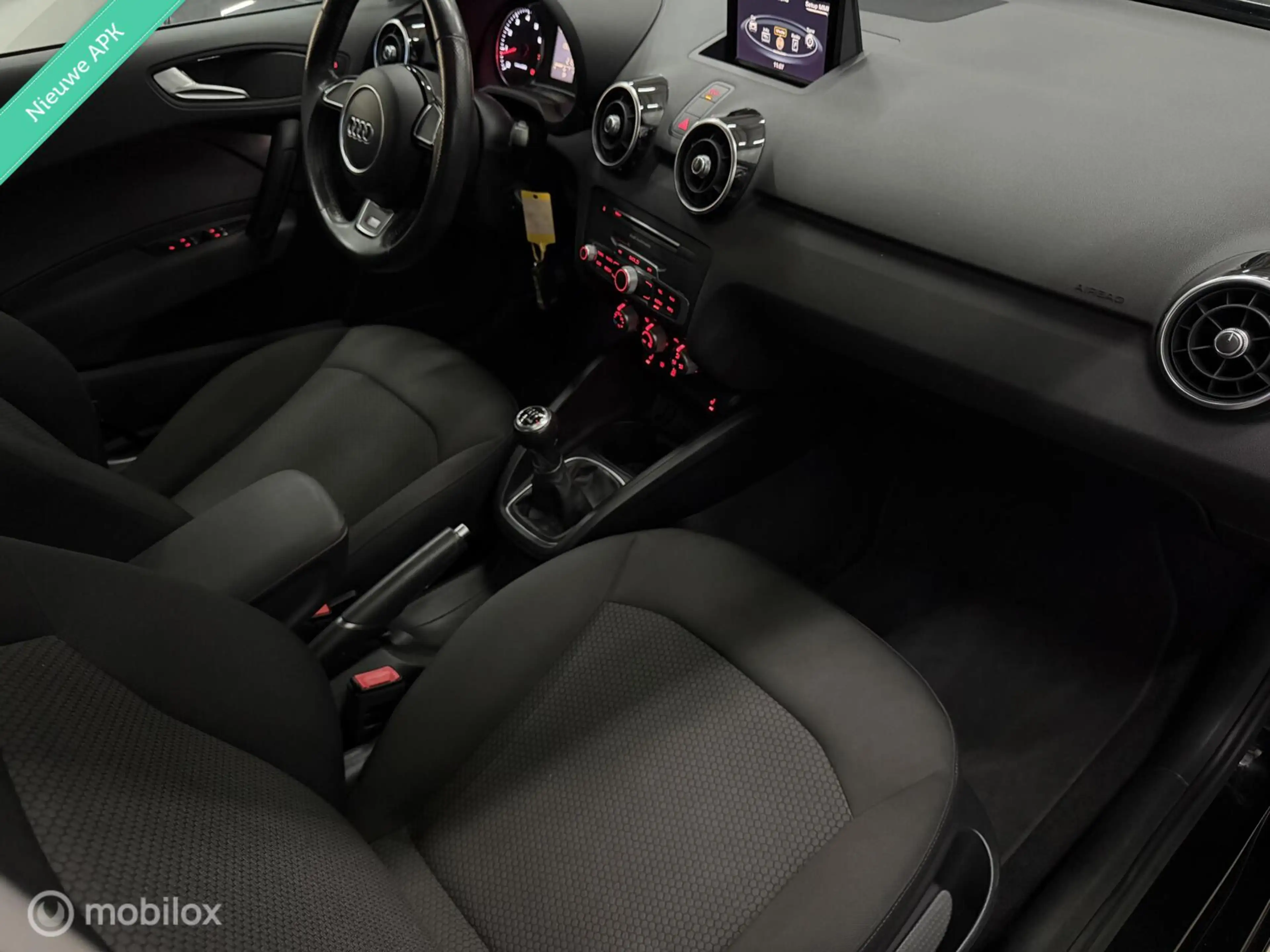 Audi A1 Sportback 1.4 TFSI S-line|Pano|Led/Xenon|Stoel vw| — photo 11
