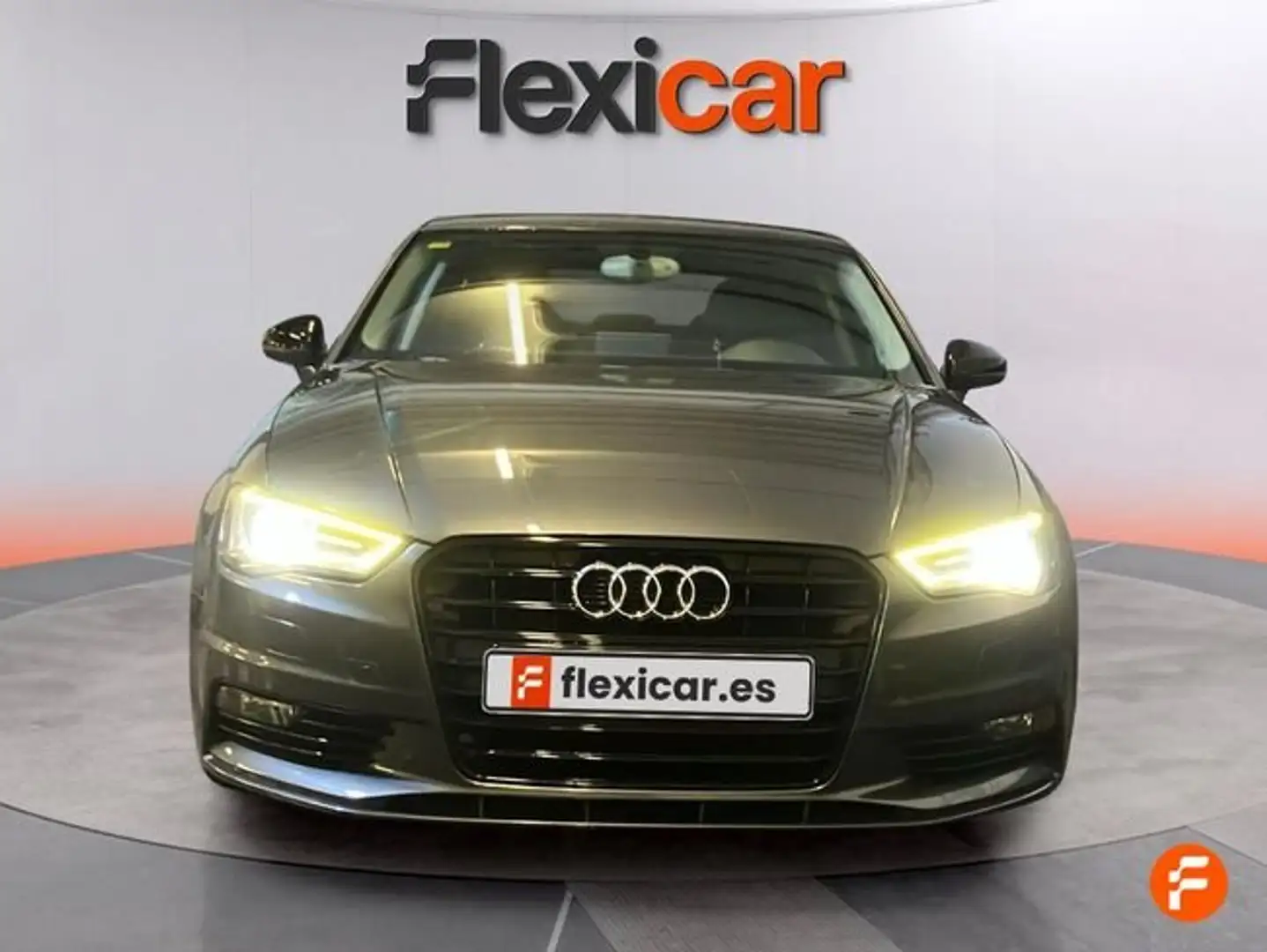 Audi A3 Sedan+1.6+TDI+110cv+clean+d+Attracted Gris - 2