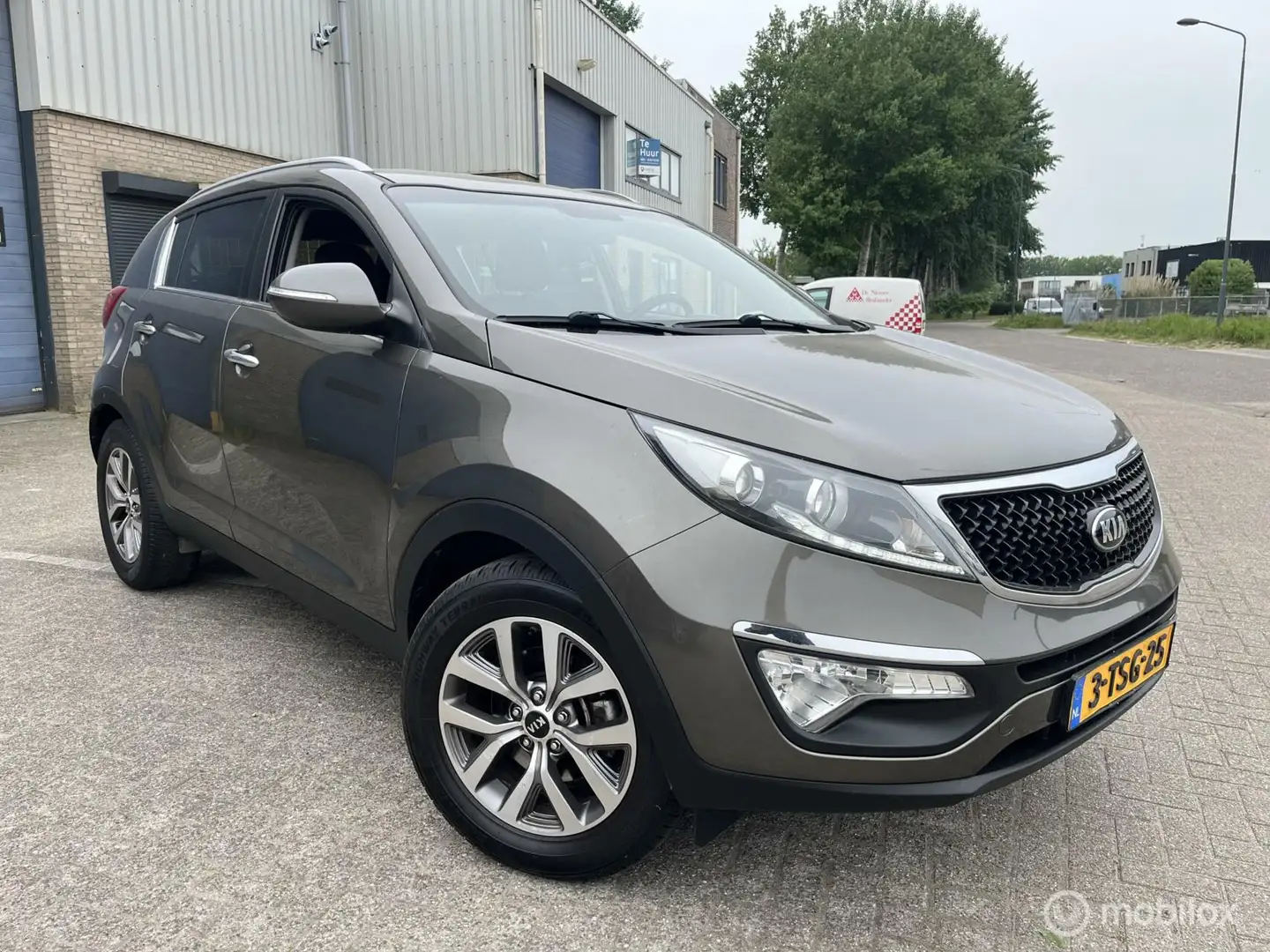 Kia Sportage 1.6 GDI World Cup Edition Grijs - 1