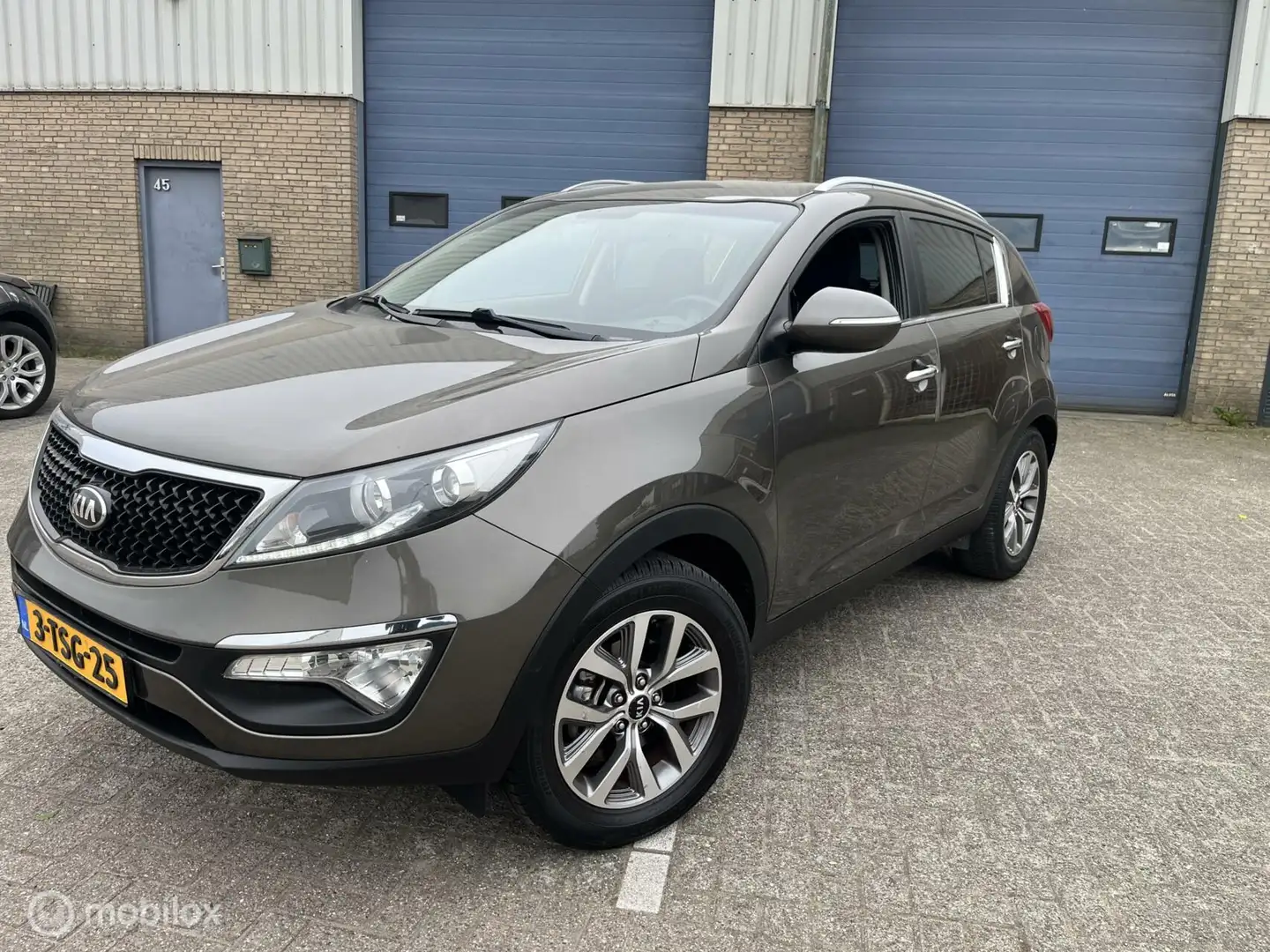 Kia Sportage 1.6 GDI World Cup Edition Grijs - 2