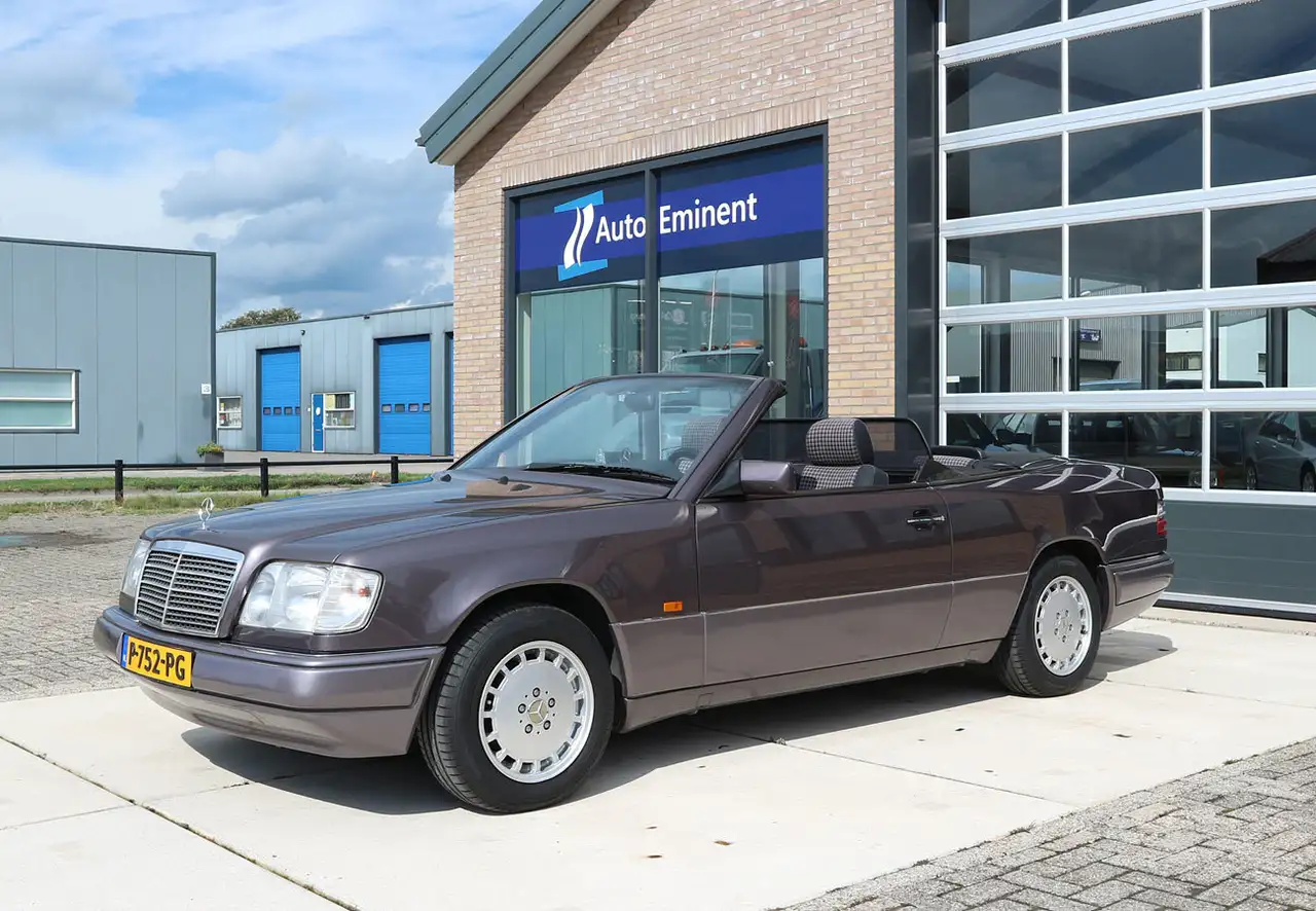 Mercedes-Benz E 200 Cabrio Topstaat H5 Bornit Karo 1995, foto 2
