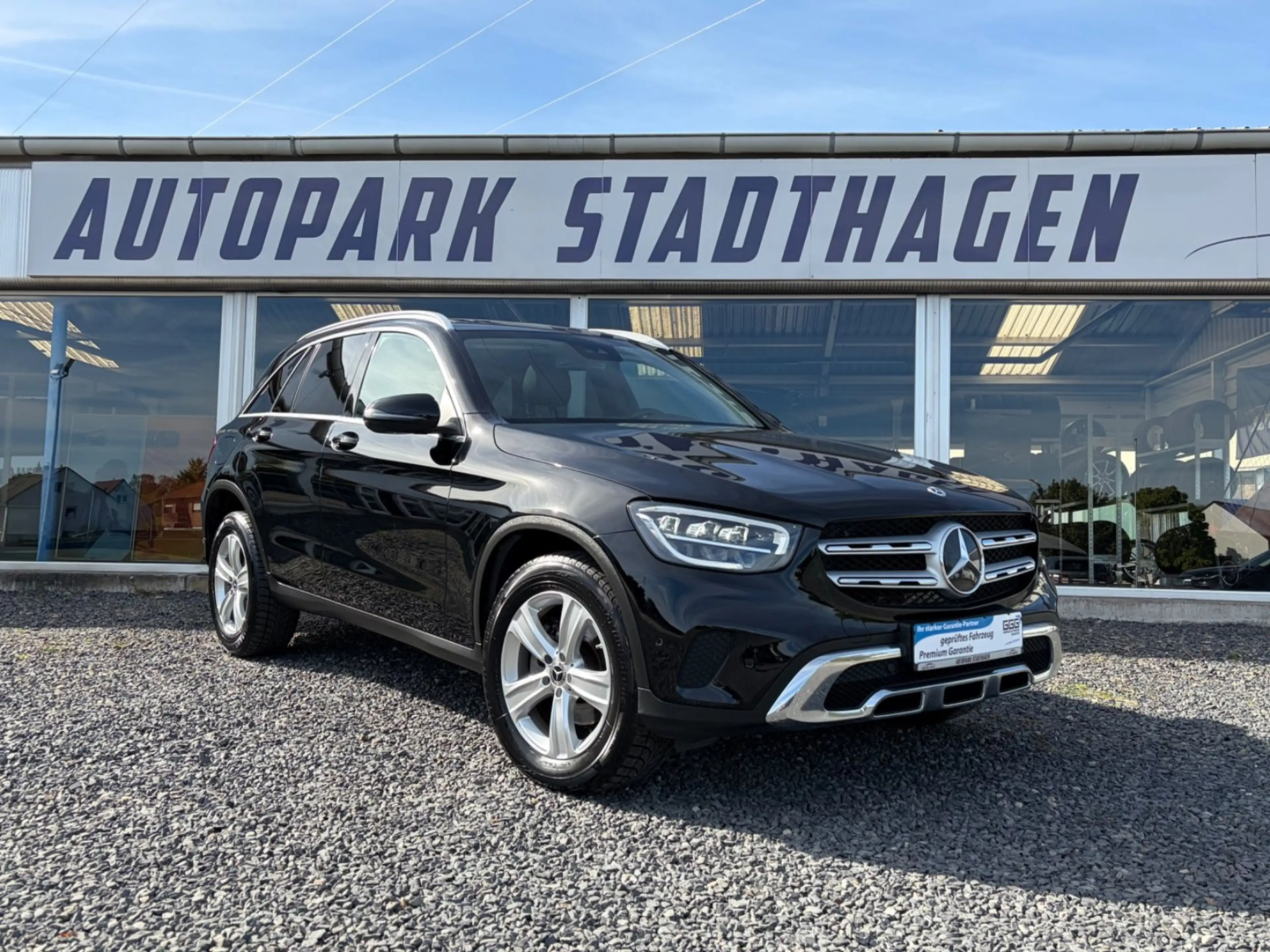 Mercedes-Benz GLC 200 d 4Matic AHK | PANO | LEDER | LED | DAB