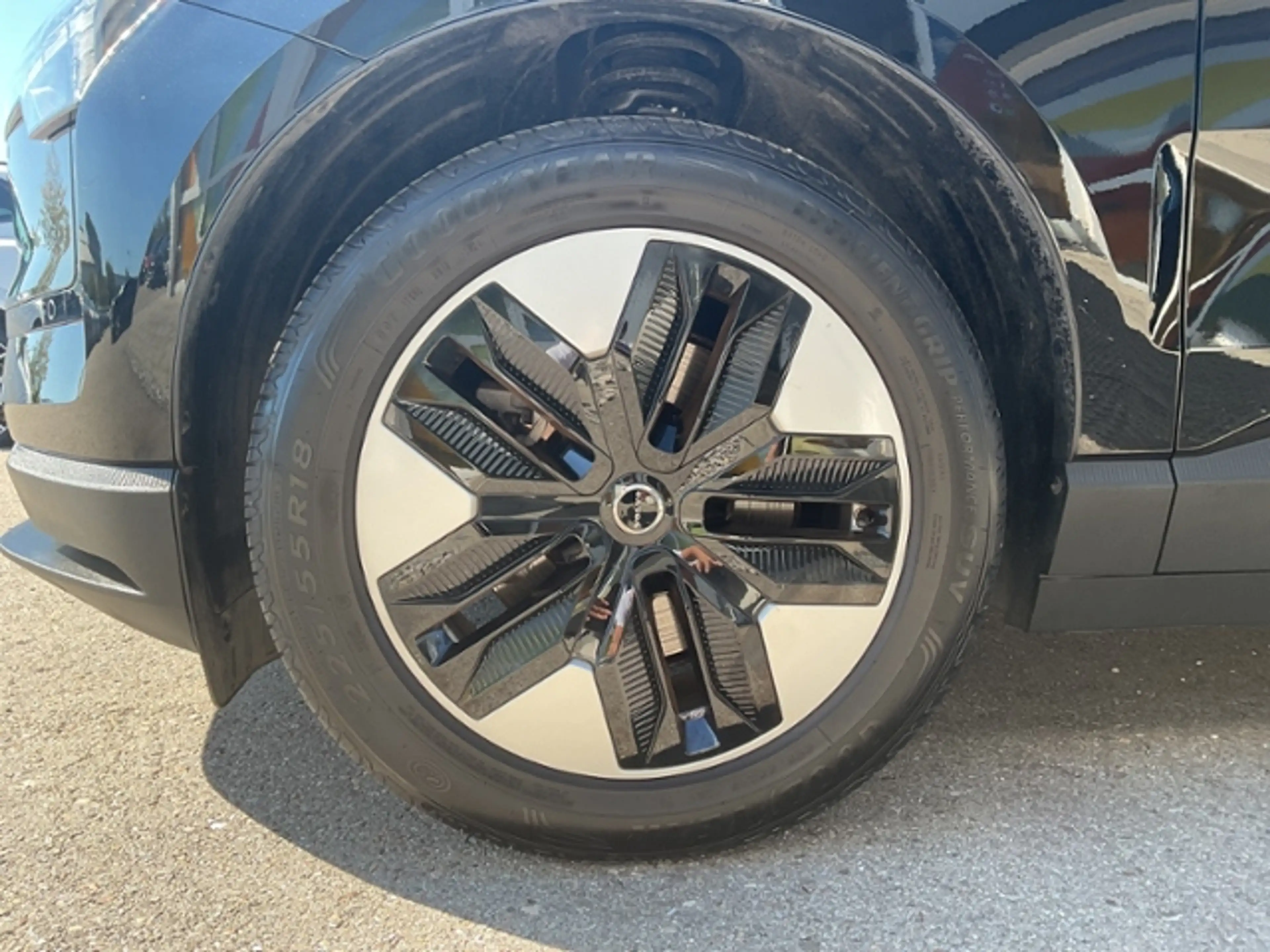 Volvo EX30 Plus 2WD Pure Electric ACC Kamera Google — photo 11