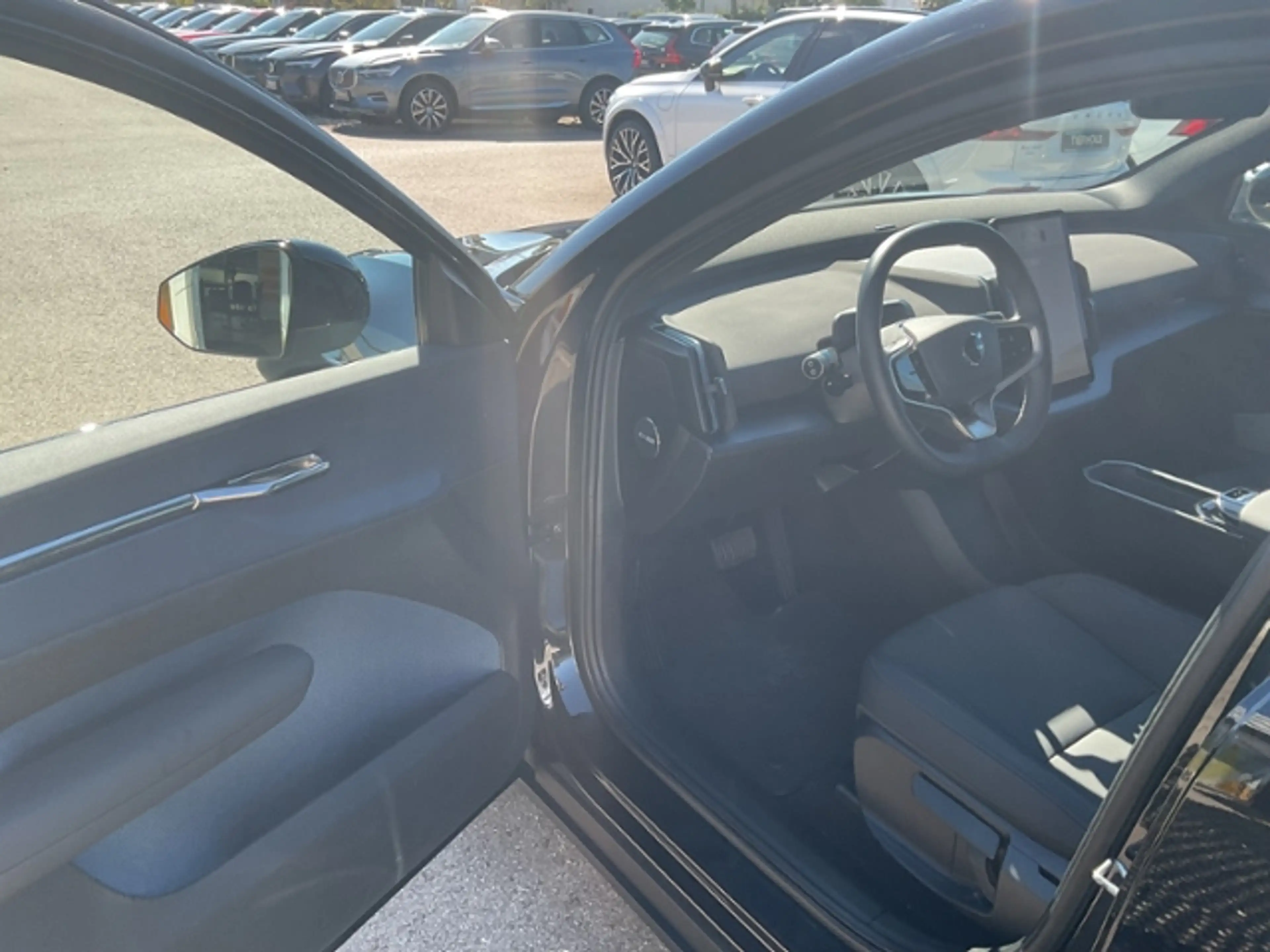 Volvo EX30 Plus 2WD Pure Electric ACC Kamera Google — photo 14