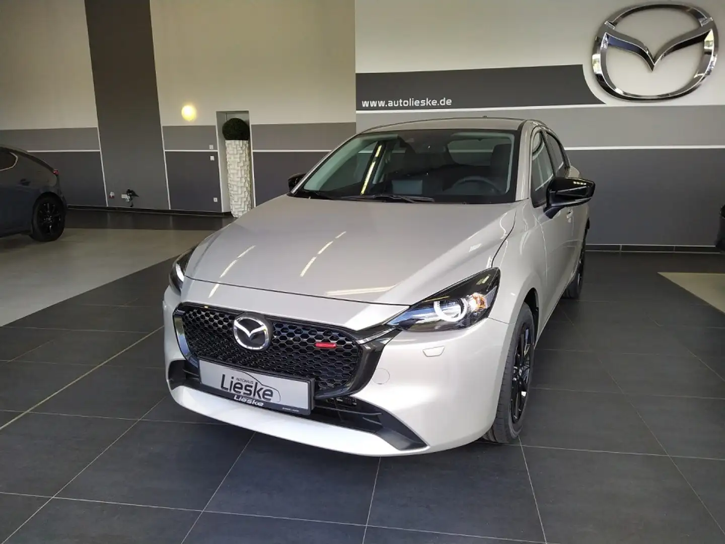 Mazda 2 2023 5HB 1.5L e-SKYACTIV G 90ps 6MT FWD HOMURA Beige - 1