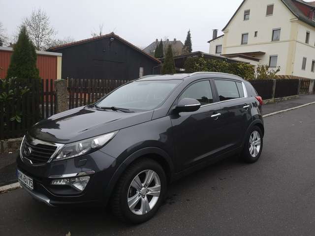 Imagine Kia Sportage 2.0 CVVT 2WD Attract