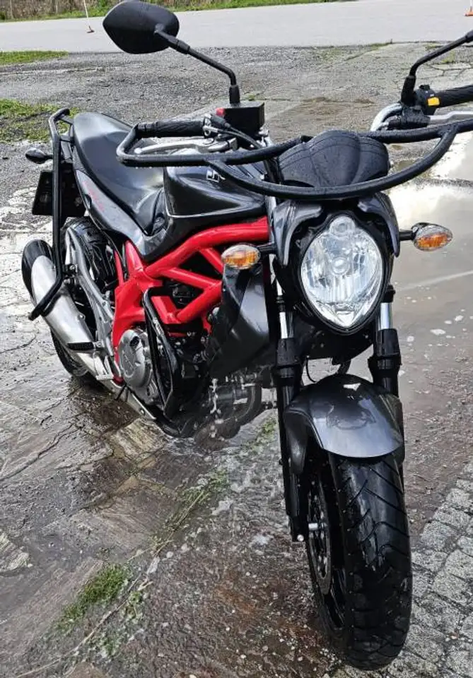 Suzuki SV 650