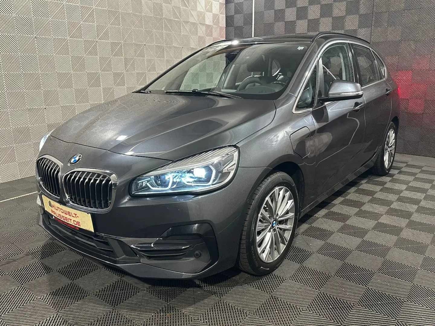 BMW 225 Active Tourer 225 xe*LUXURY LINE*PDC-LED-SHZ Grau - 2