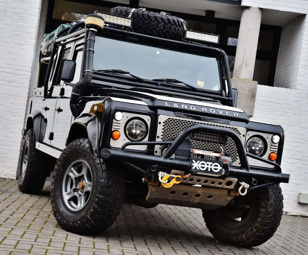 Land Rover Defender 110 DCPU CREW CAB 2.2 TD  *** CAMPER / DESSERT *** Noir - 2