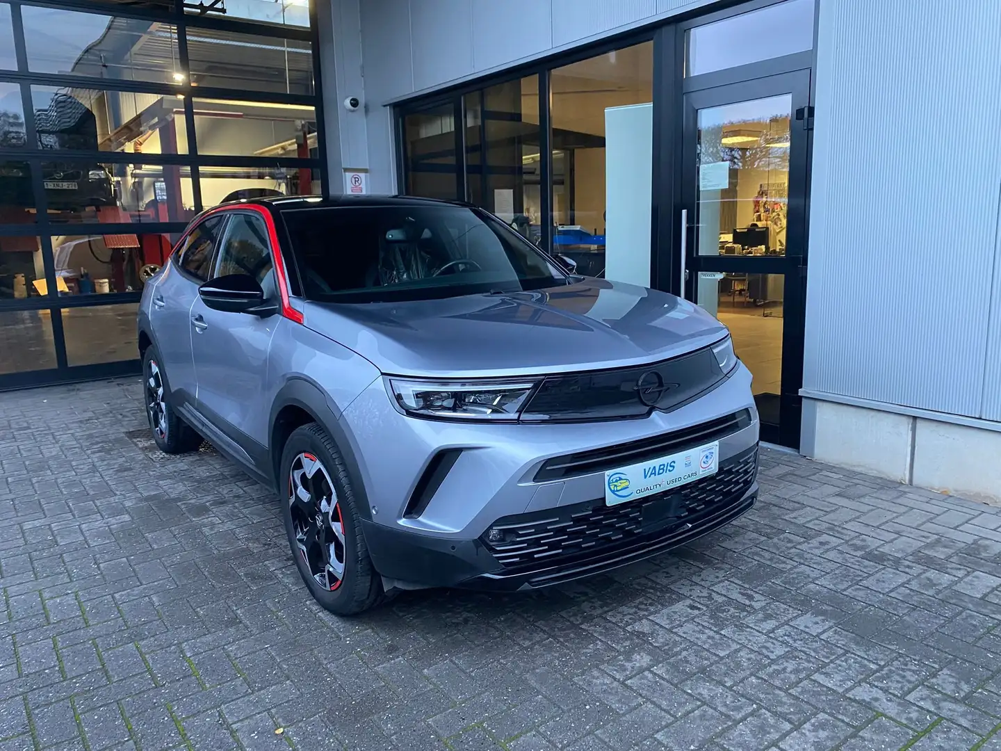 Opel Mokka Mokka 1.2 Turbo Automatik GS Line Grijs - 1