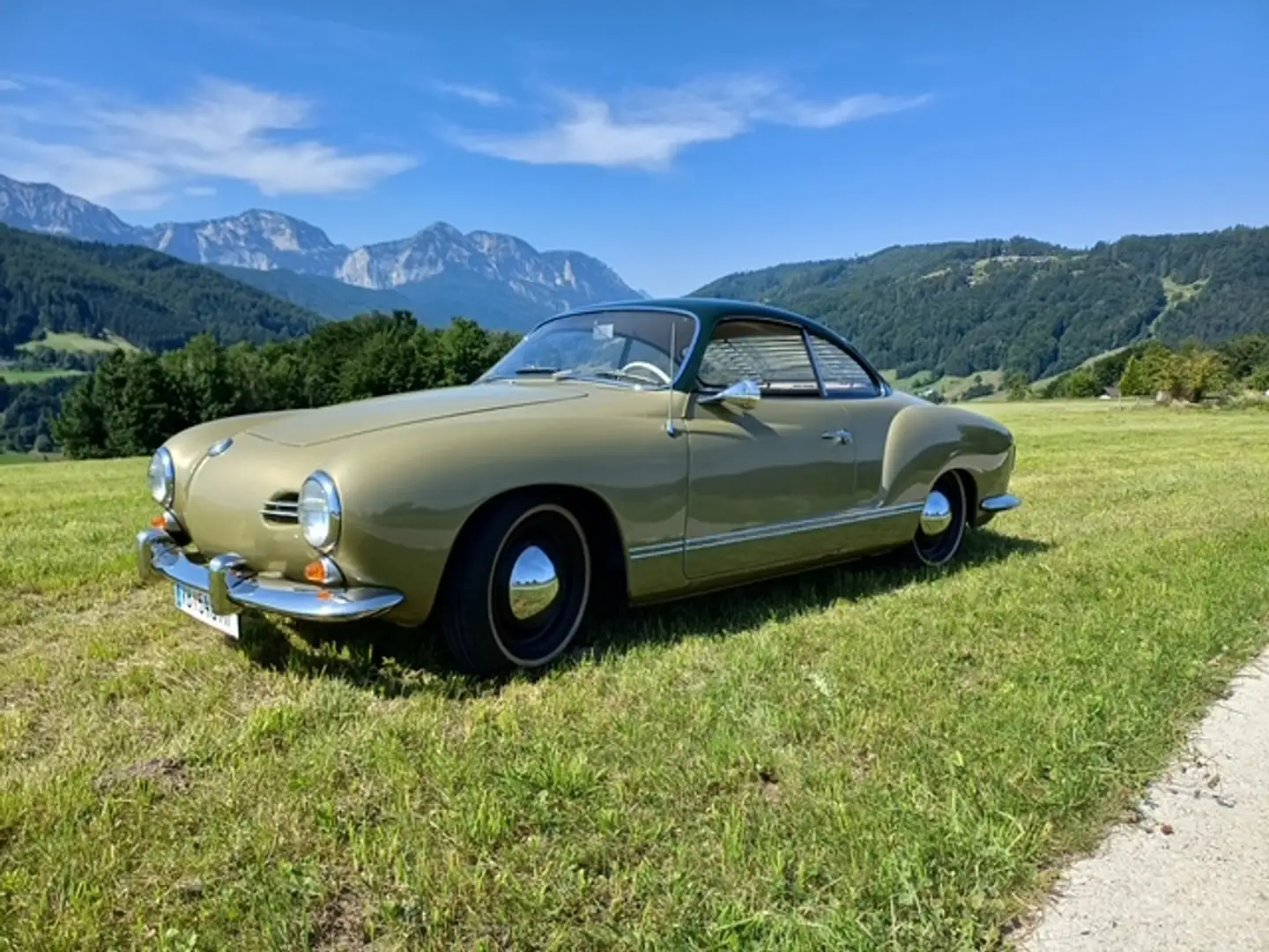 Volkswagen Karmann Ghia Lowlight Grün - 1