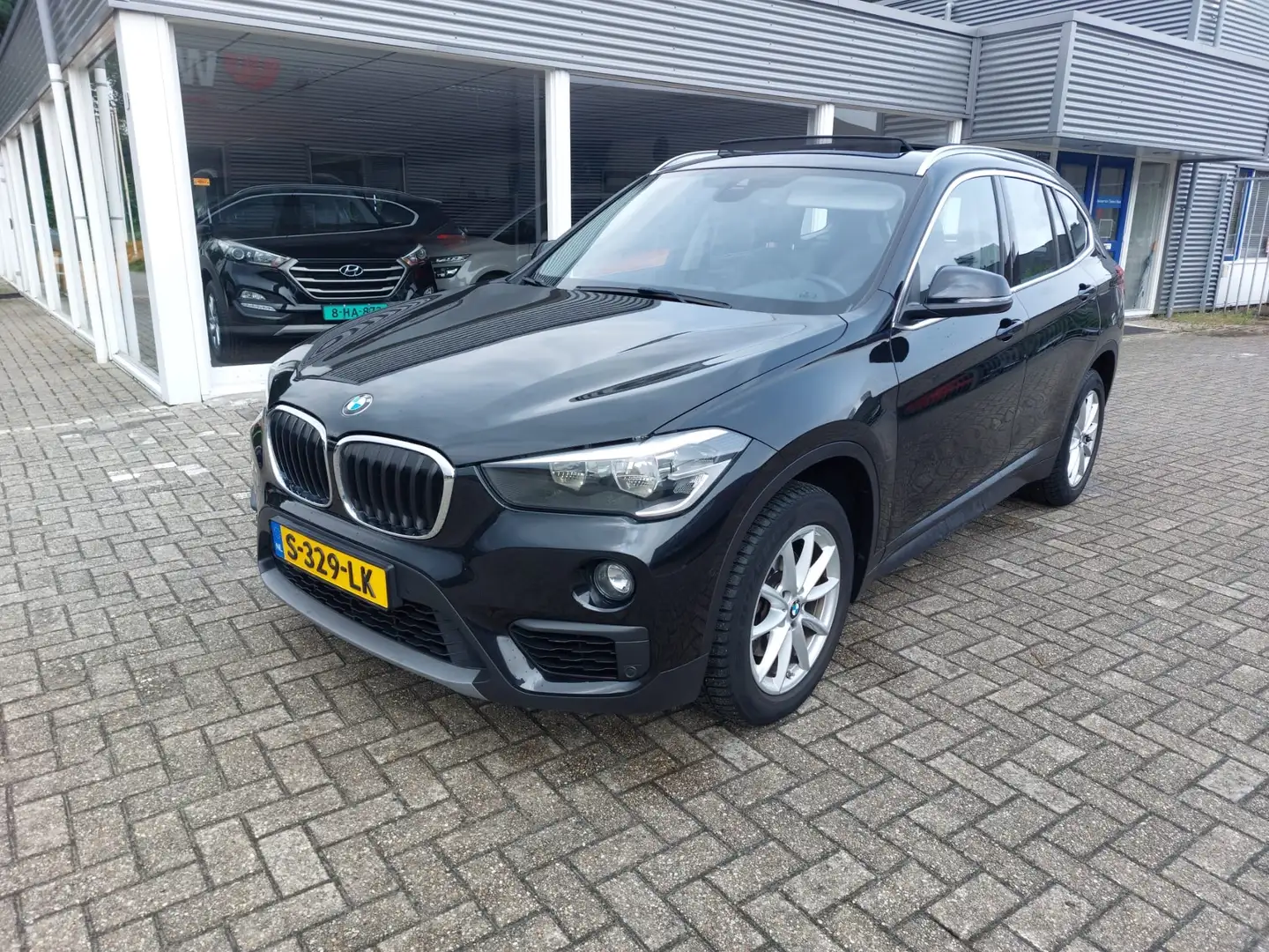 BMW X1 sDrive18i High Executive Noir - 1