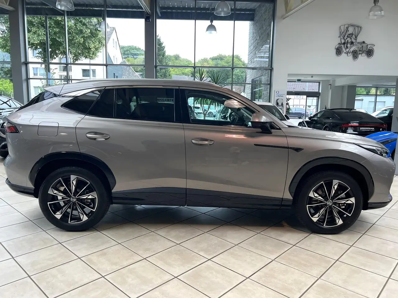 MG HS 2026