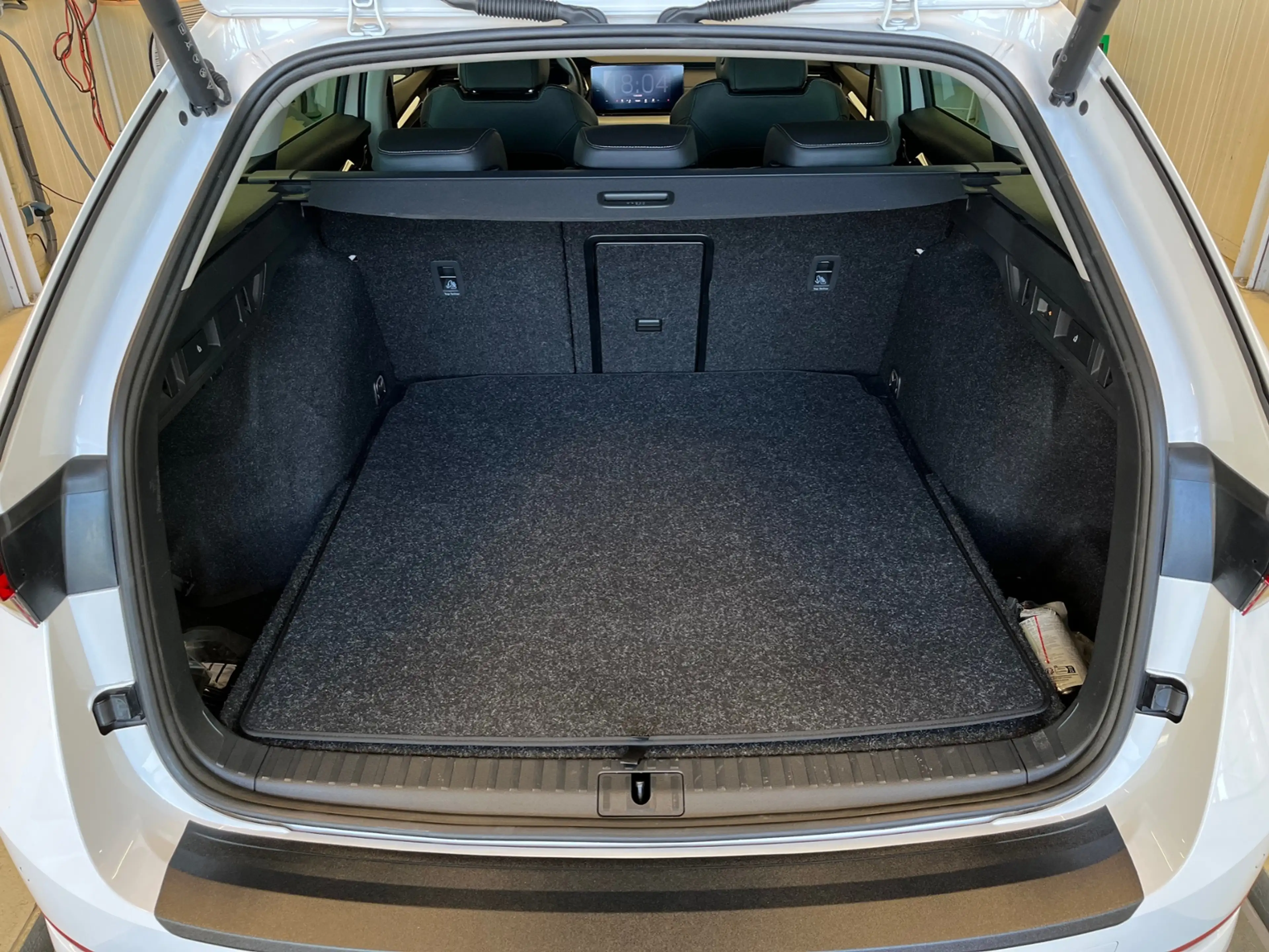 Skoda Octavia Combi Style 2.0 TDI DSG Navi AHK Kamera — photo 10