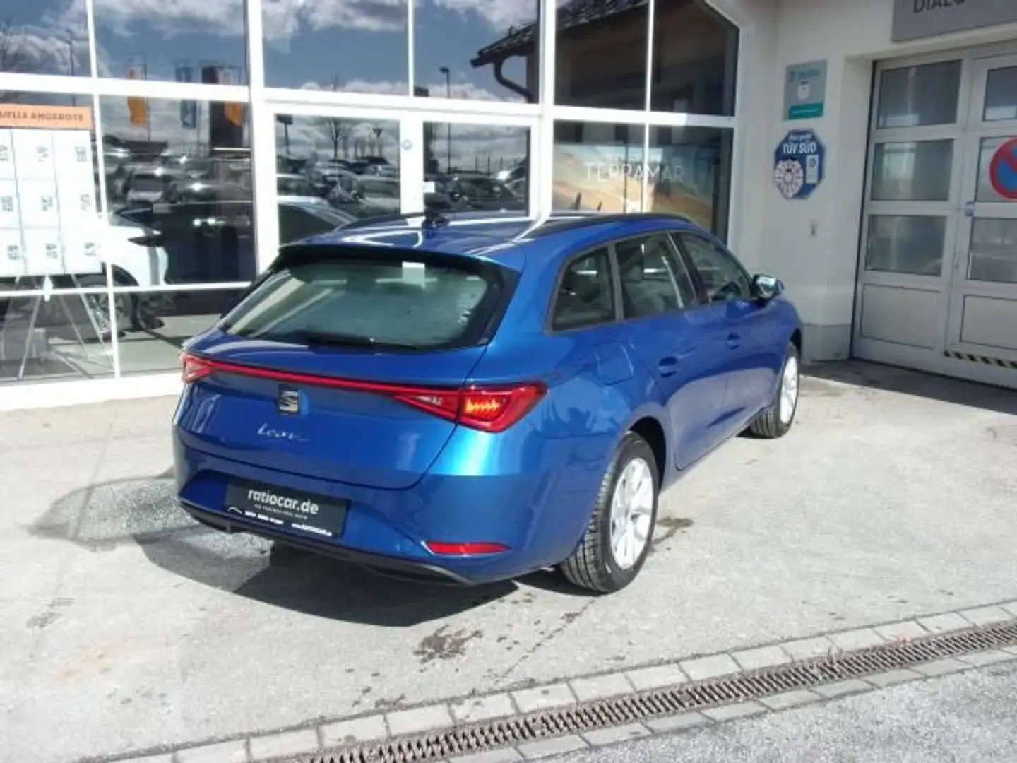 SEAT Leon LEON SPORTSTOURER STYLE 1.5 TSI FULL-LINK SITZH. Azul - 2